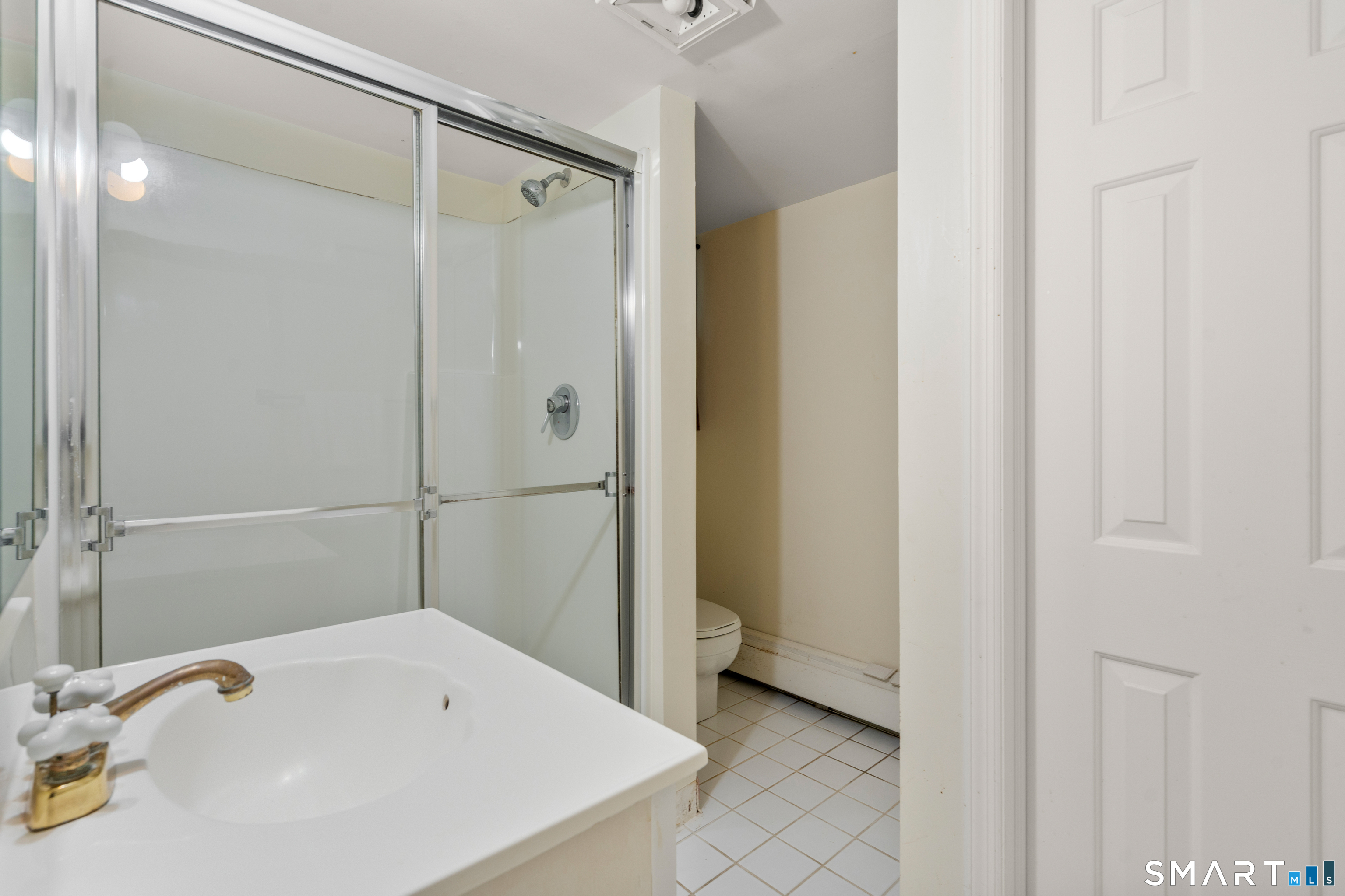 21 Hampton Lane photo 28