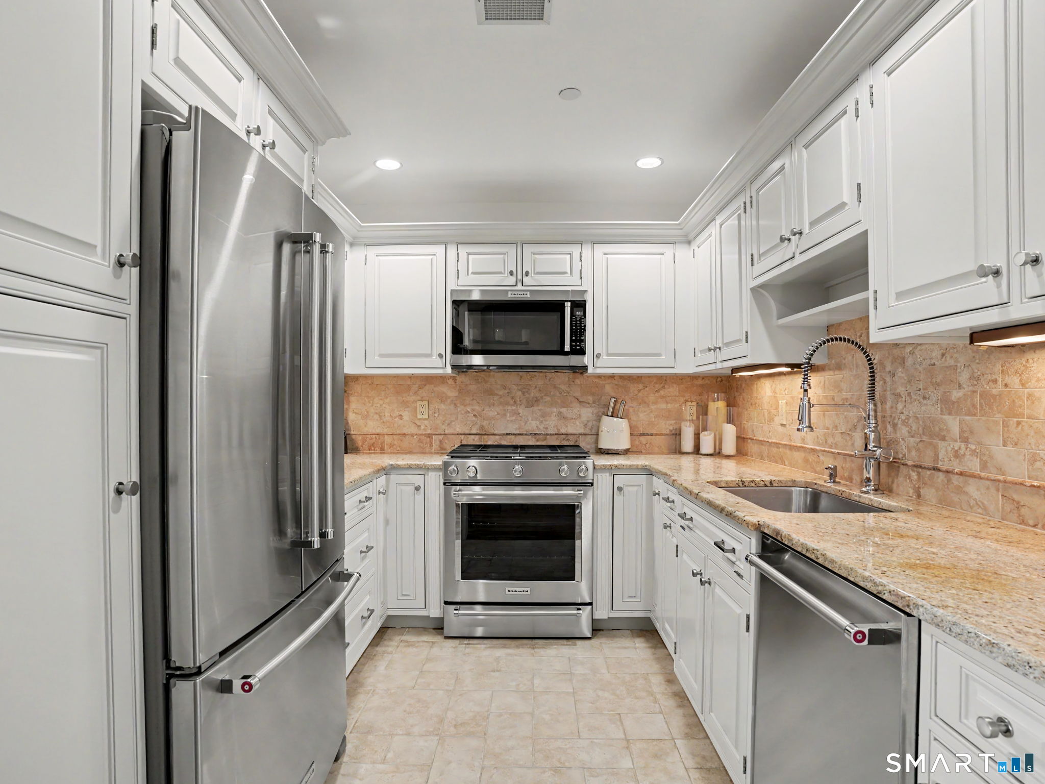 136 East Avenue, Norwalk, Connecticut photo 5