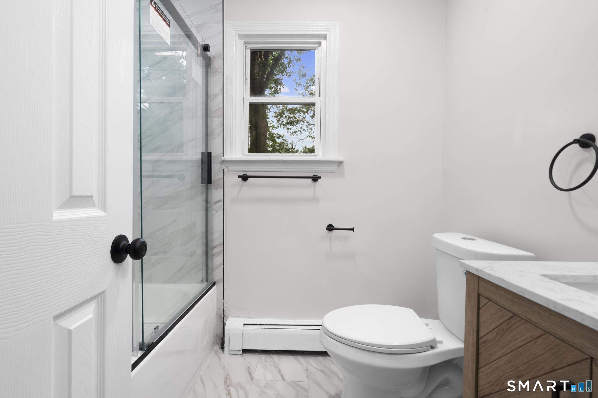 30 Barbara Avenue photo 13