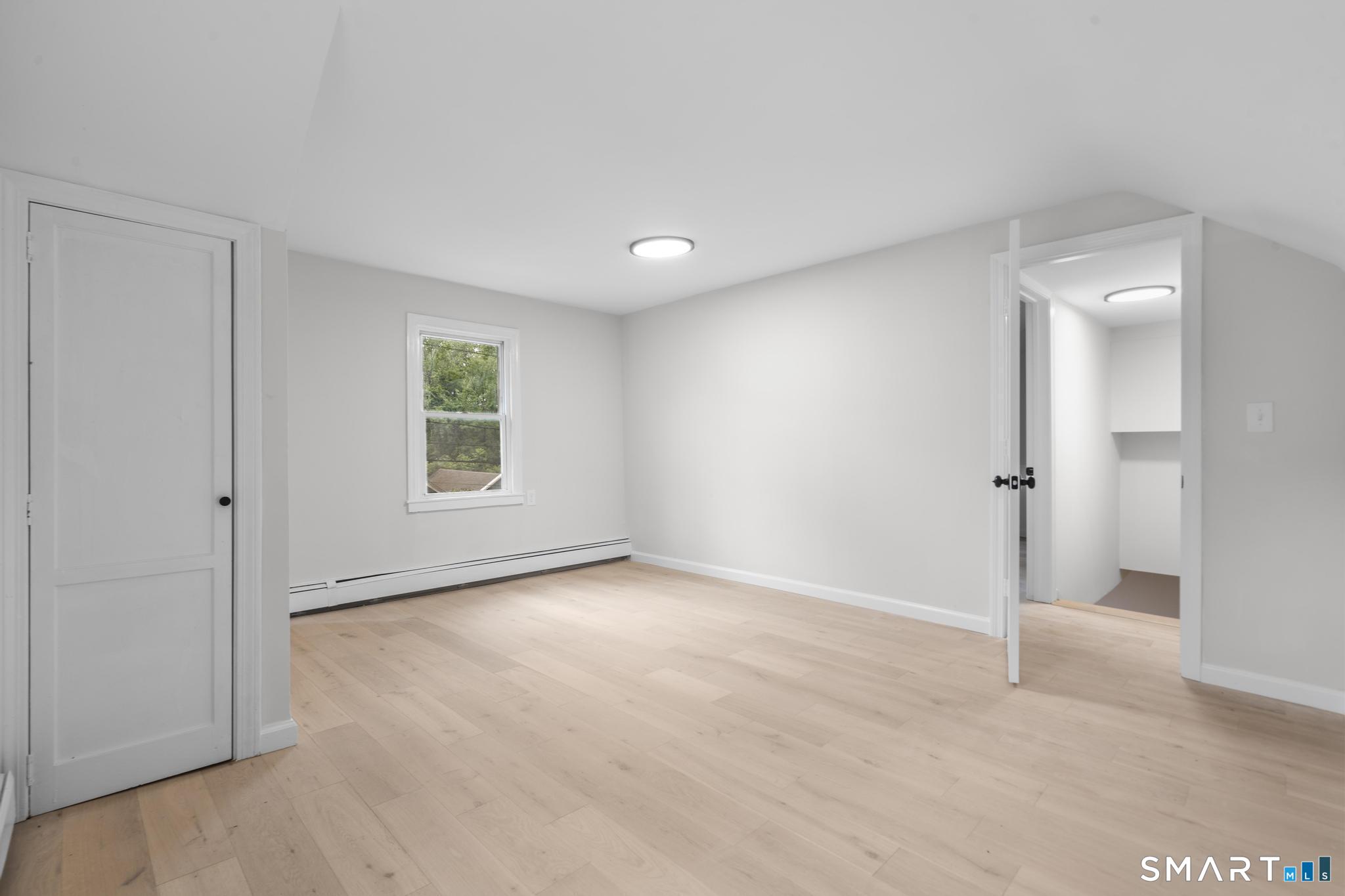 30 Barbara Avenue photo 17