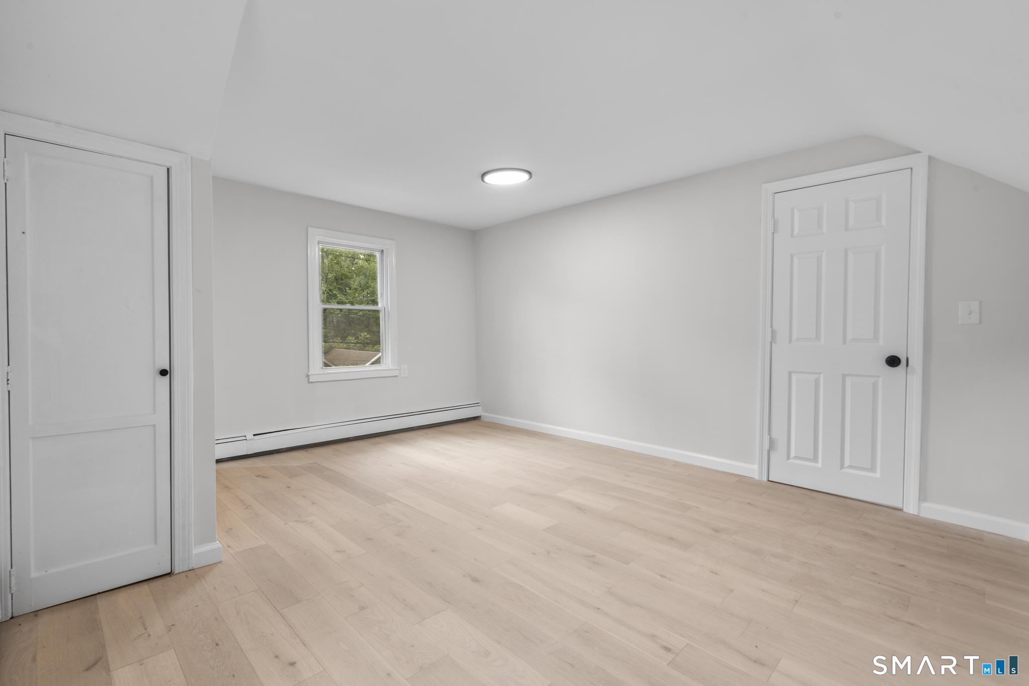 30 Barbara Avenue photo 18