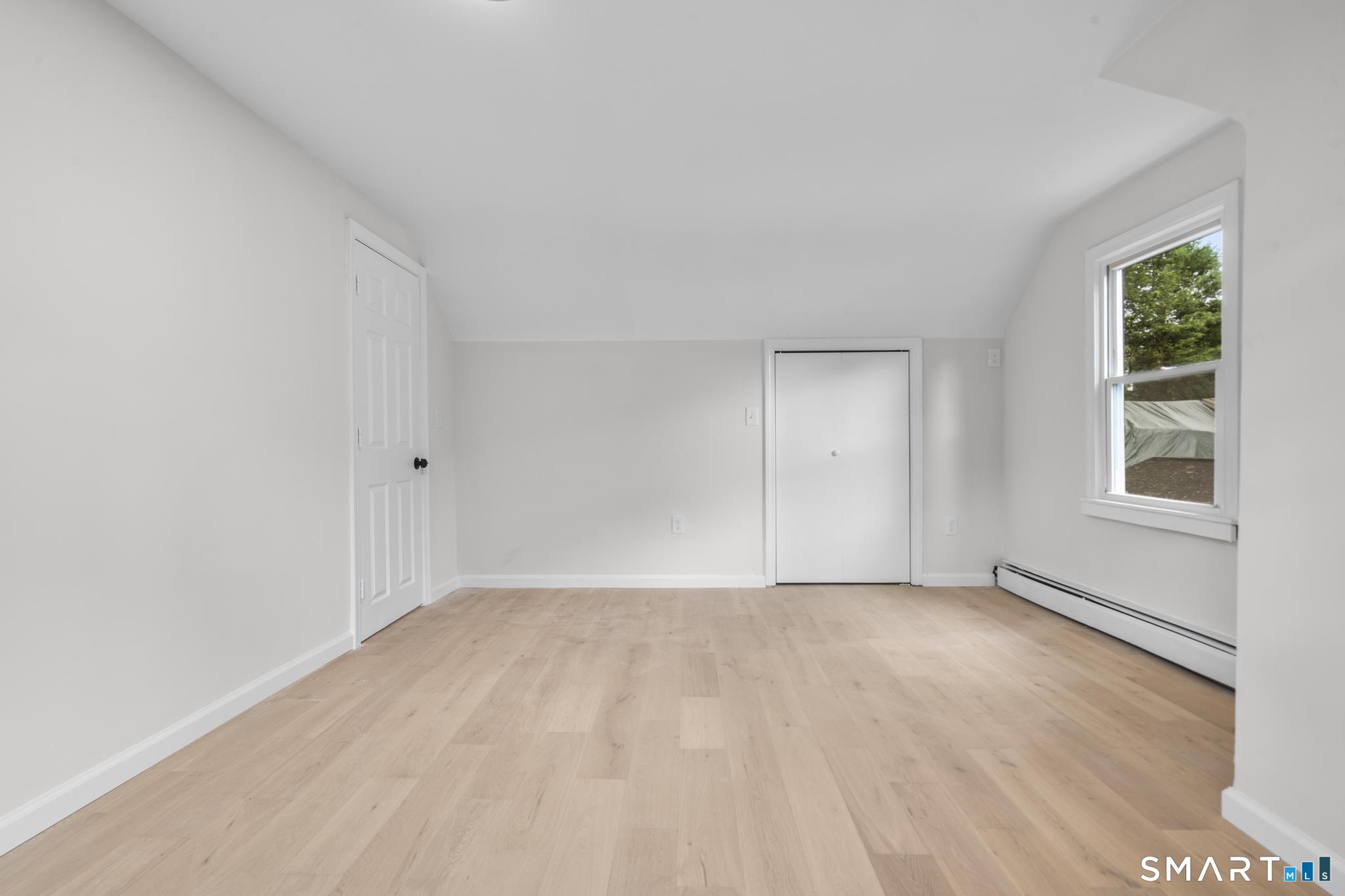 30 Barbara Avenue photo 19