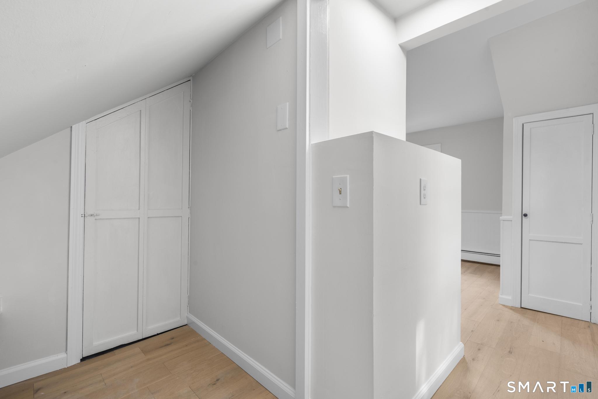 30 Barbara Avenue photo 24