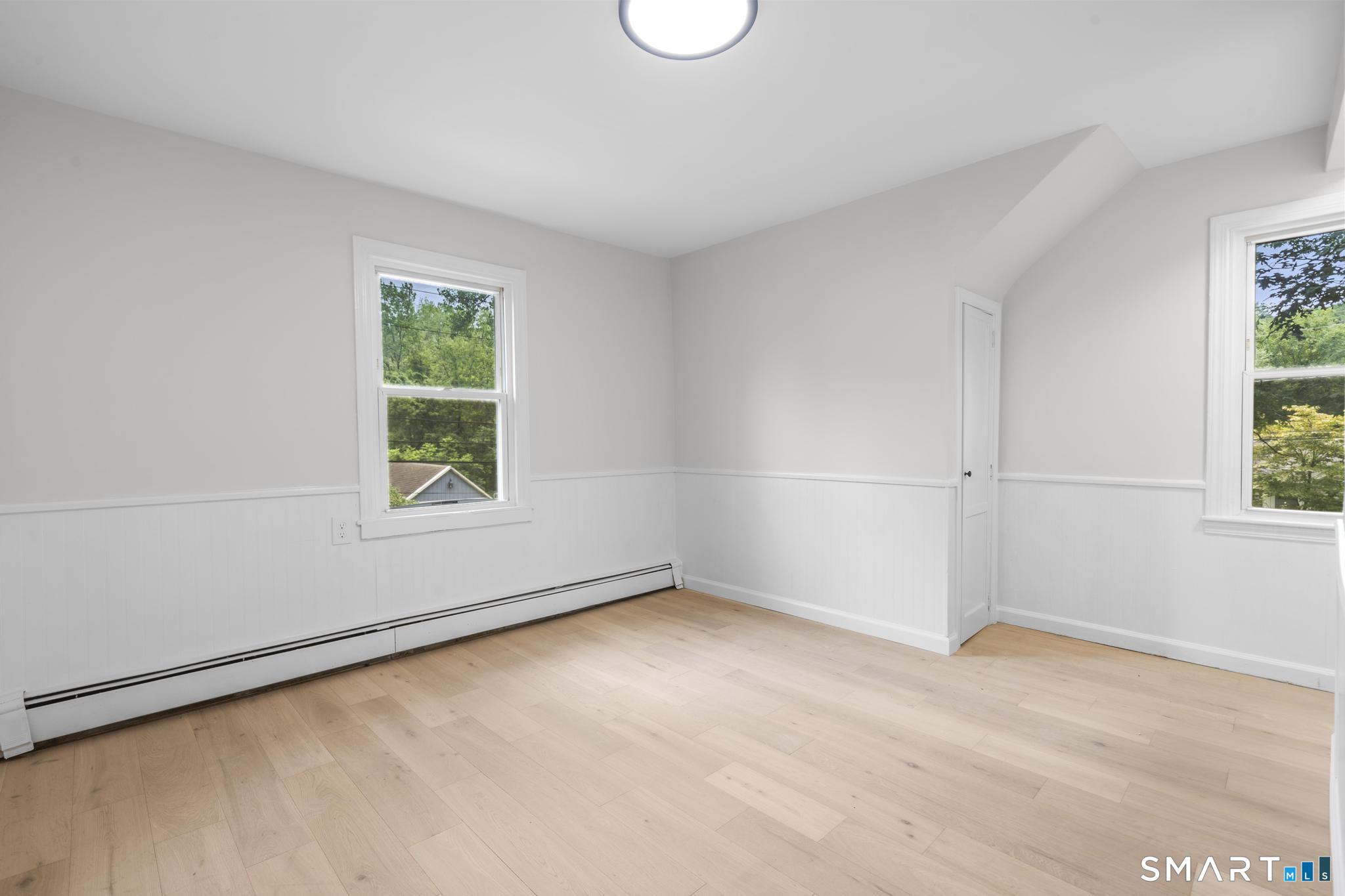 30 Barbara Avenue photo 28