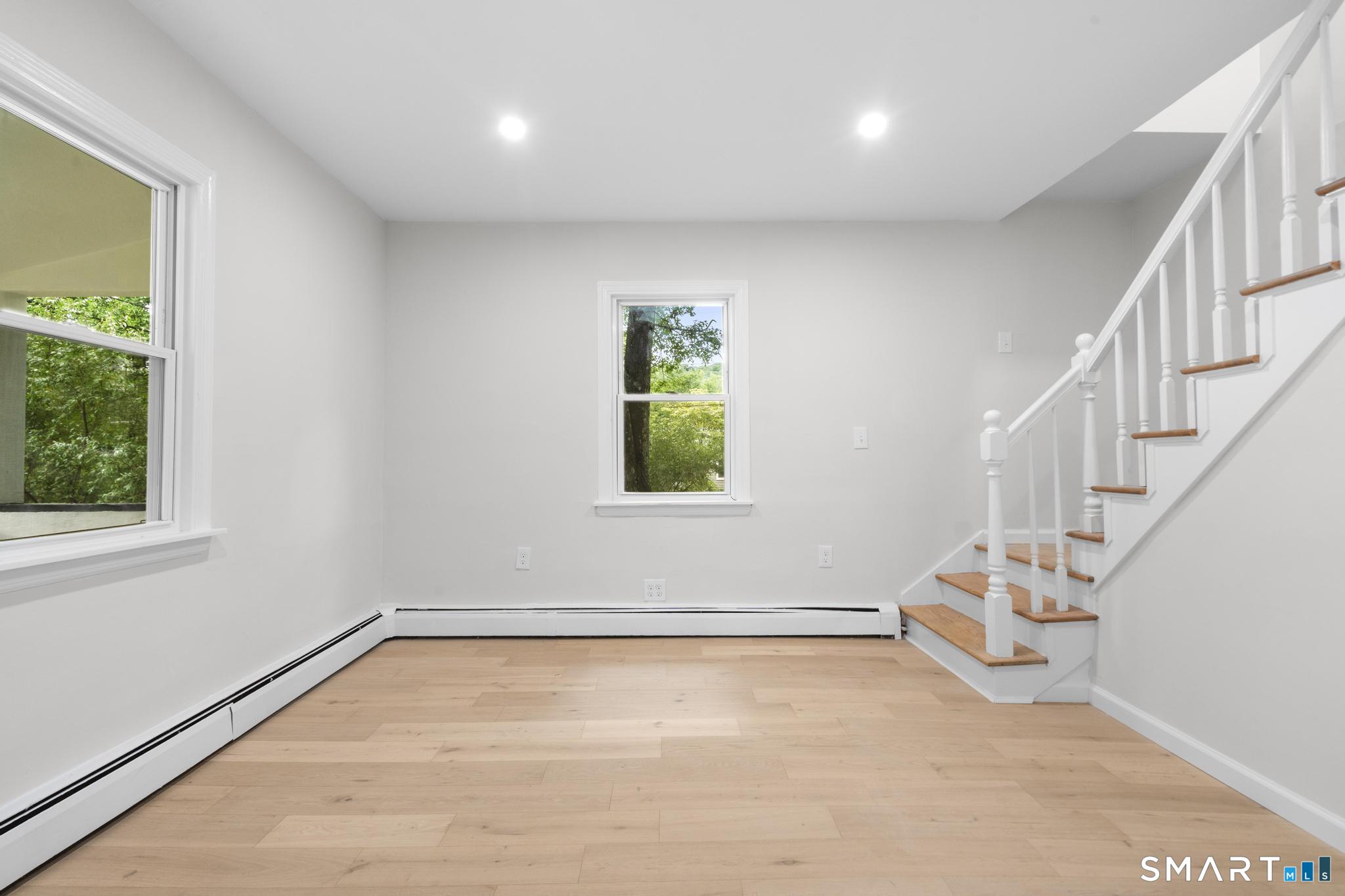 30 Barbara Avenue photo 31