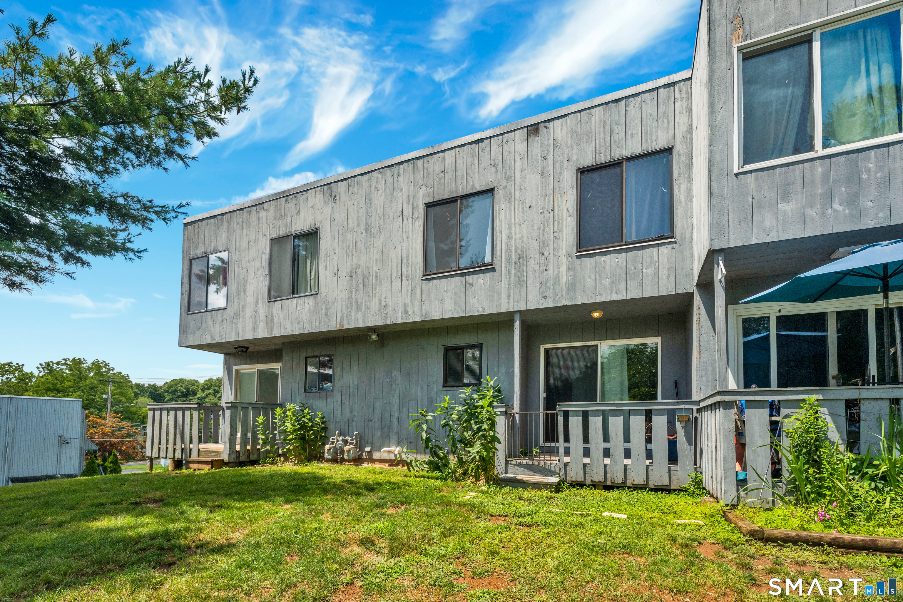 Photo 3 of Townhouse for sale at 183 Thompson St #B, East Haven, CT 06513 | MLS# 24195892 | Listing updated on 2026-09-12