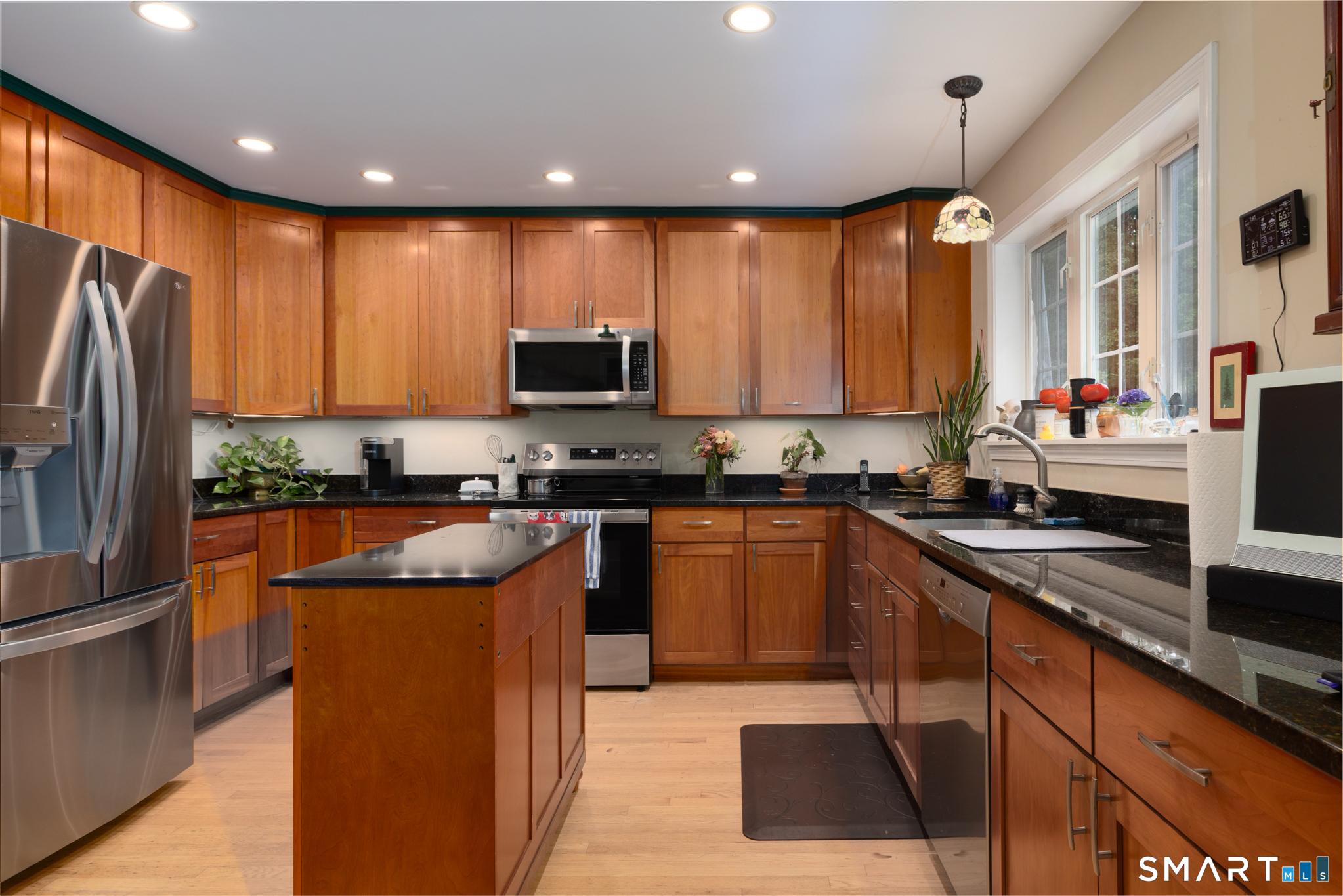 247 Clark Hill Road photo 2
