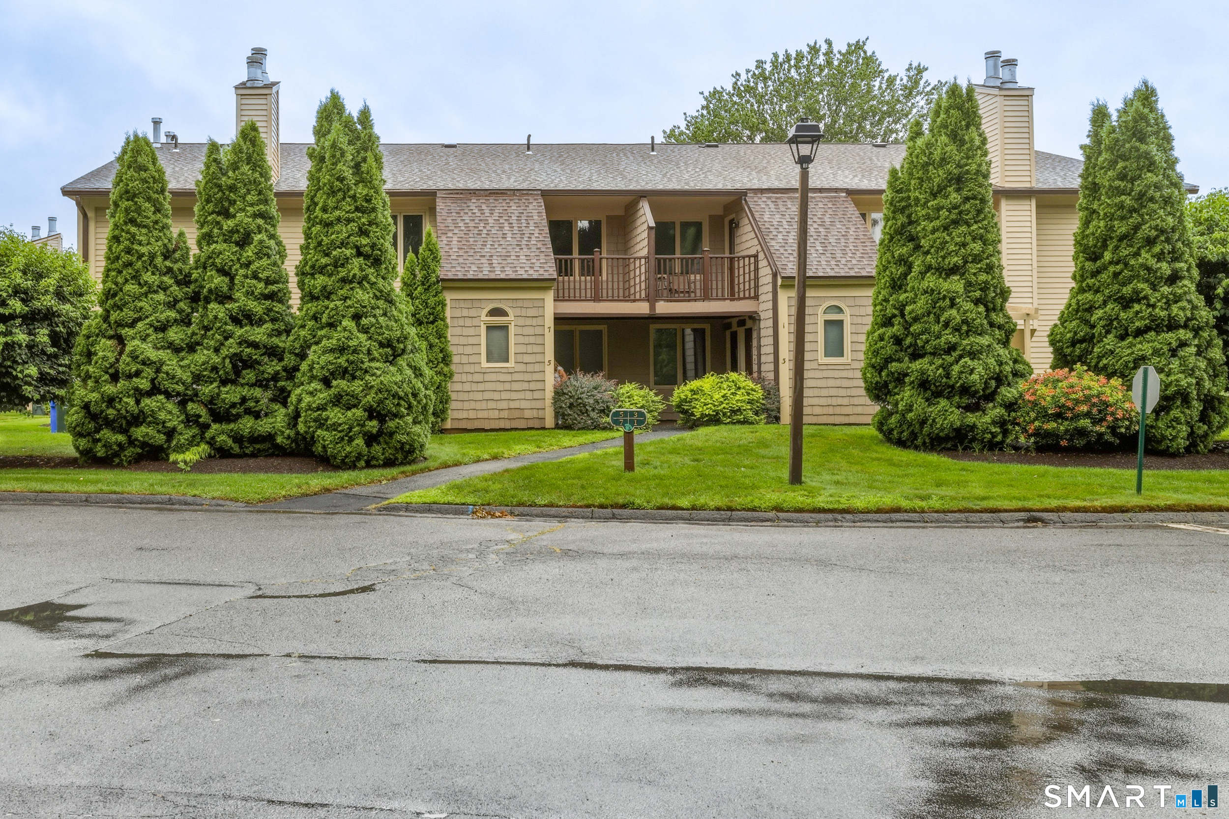 2nd image of 7 Little Oak Ln #7, Rocky Hill, CT 06067 | MLS# 24195904