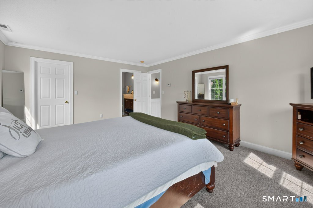 41 Beverly Drive photo 24