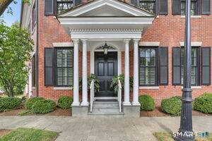 2 Elmwood Drive, Unit 2