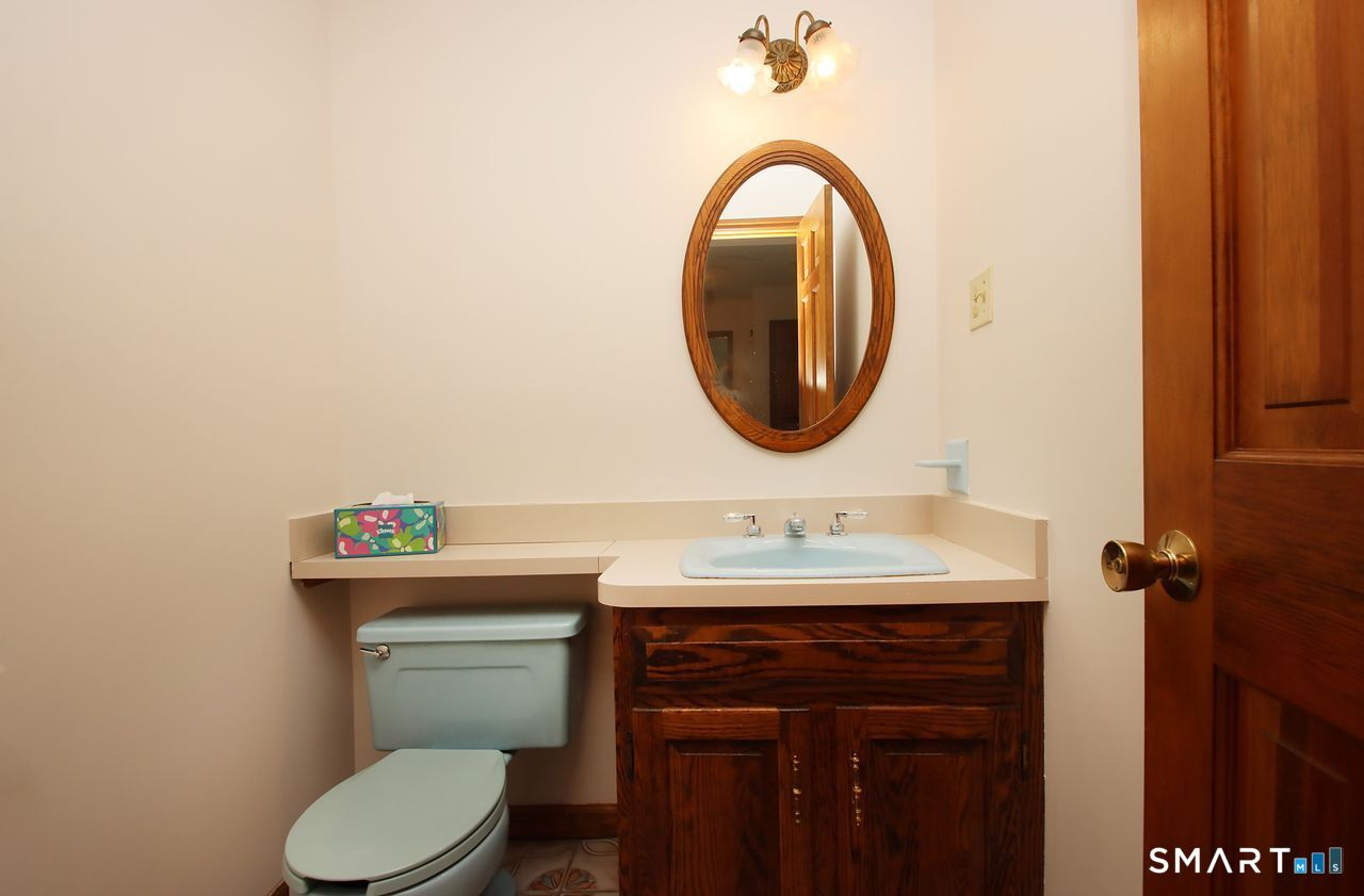 328 Saybrook Road photo 18