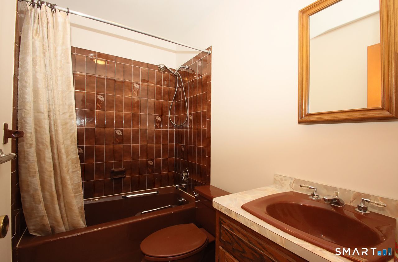 328 Saybrook Road photo 17