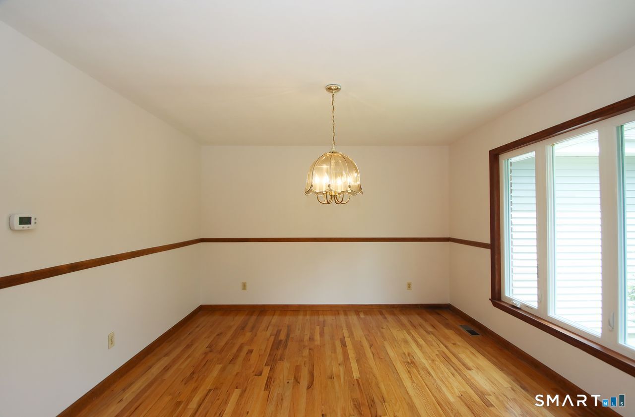 328 Saybrook Road photo 9