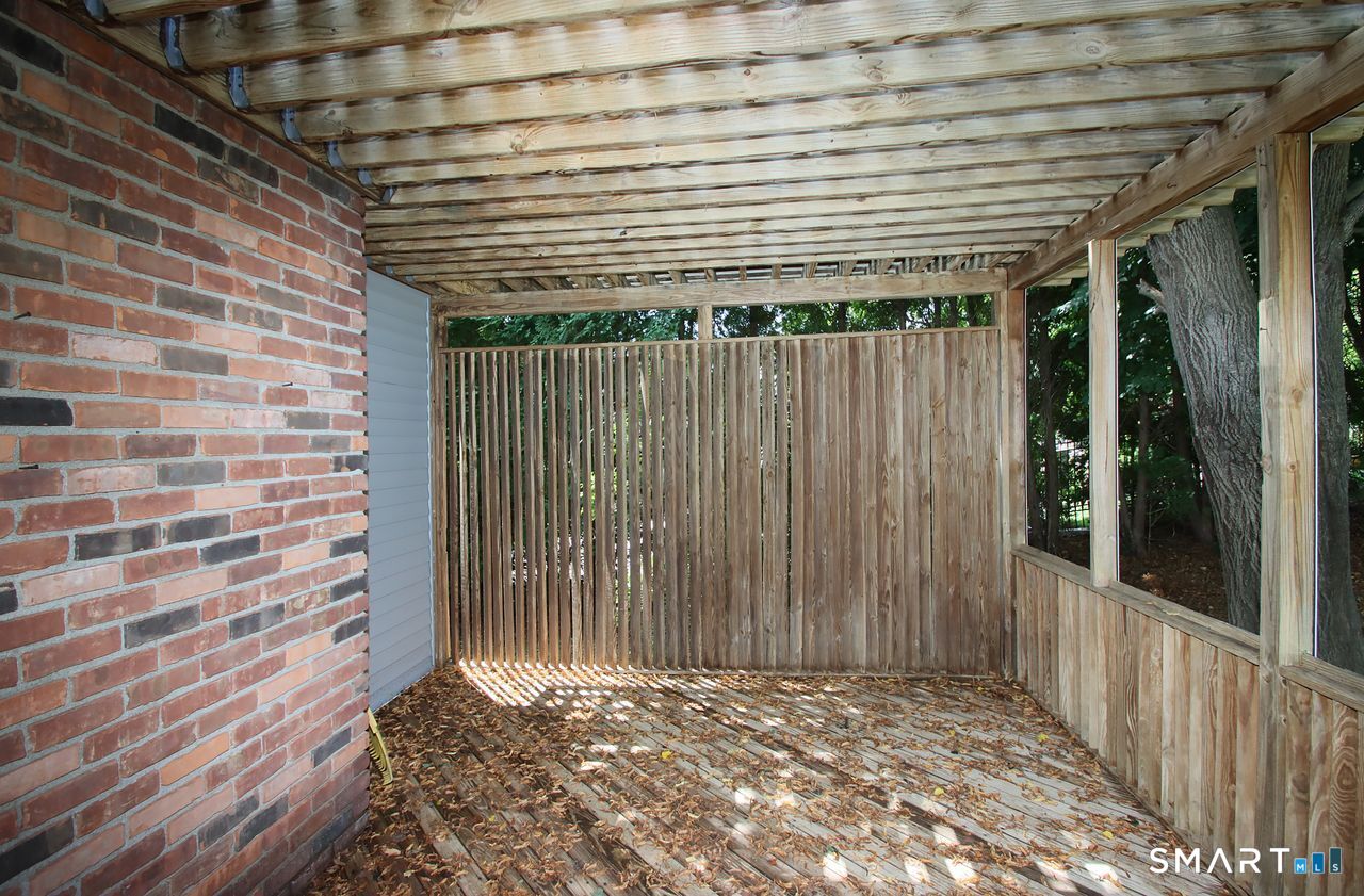328 Saybrook Road photo 35