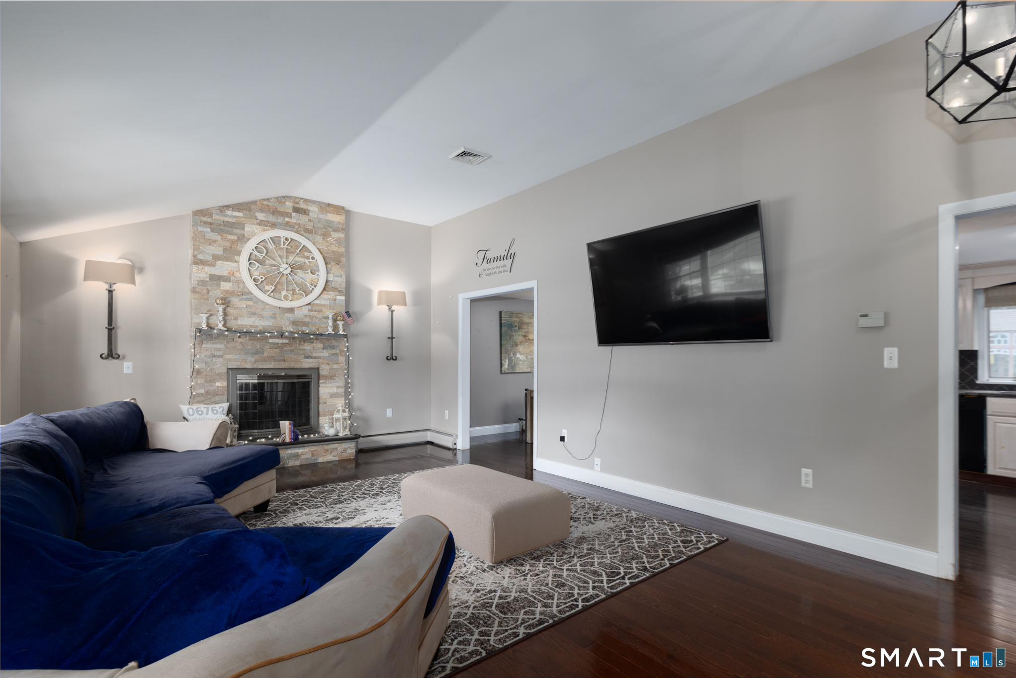 123 Northwood Drive photo 4