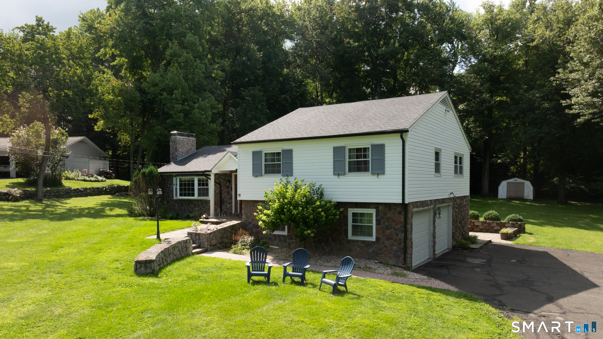 123 Northwood Drive photo 2