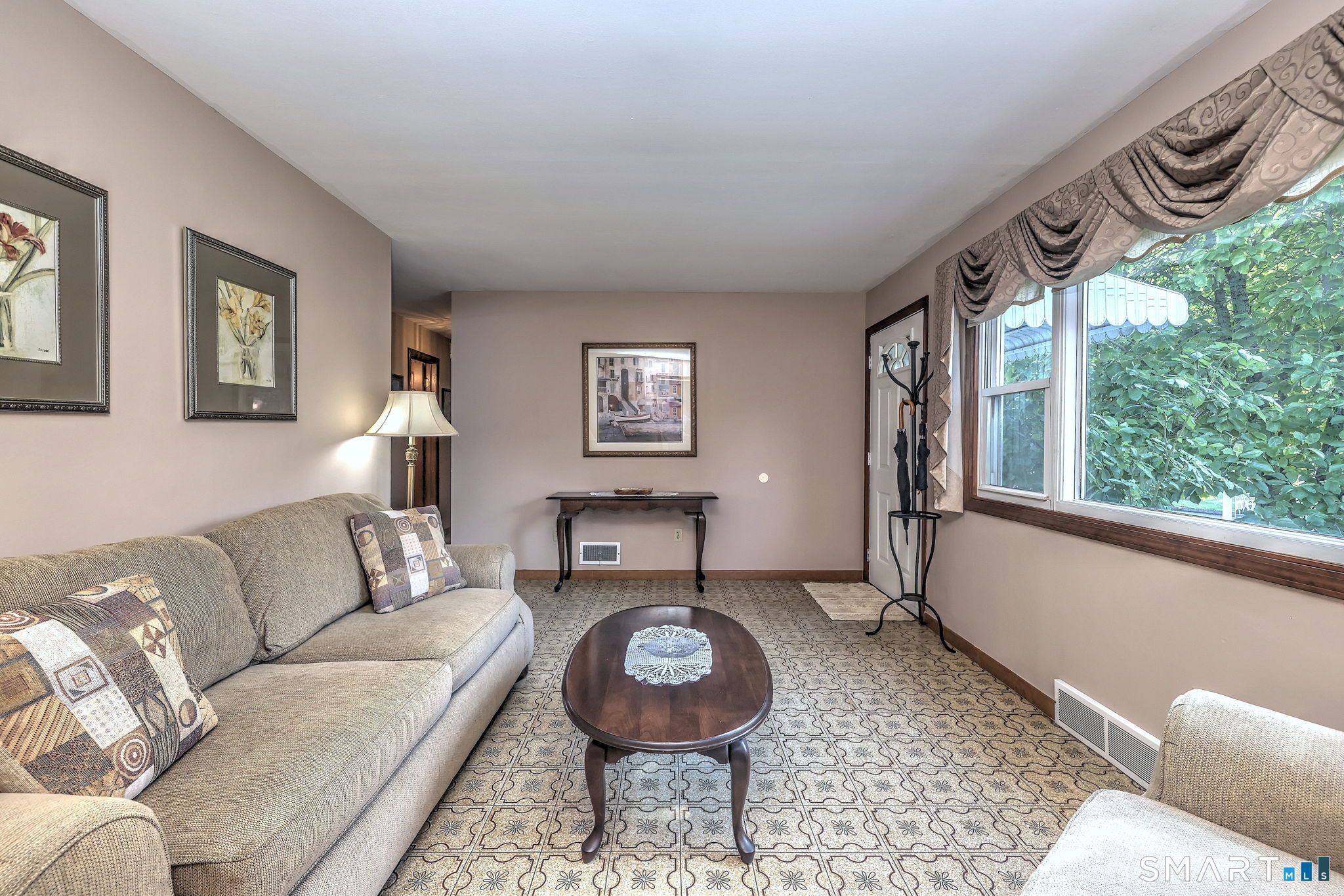 345 Coe Avenue photo 9