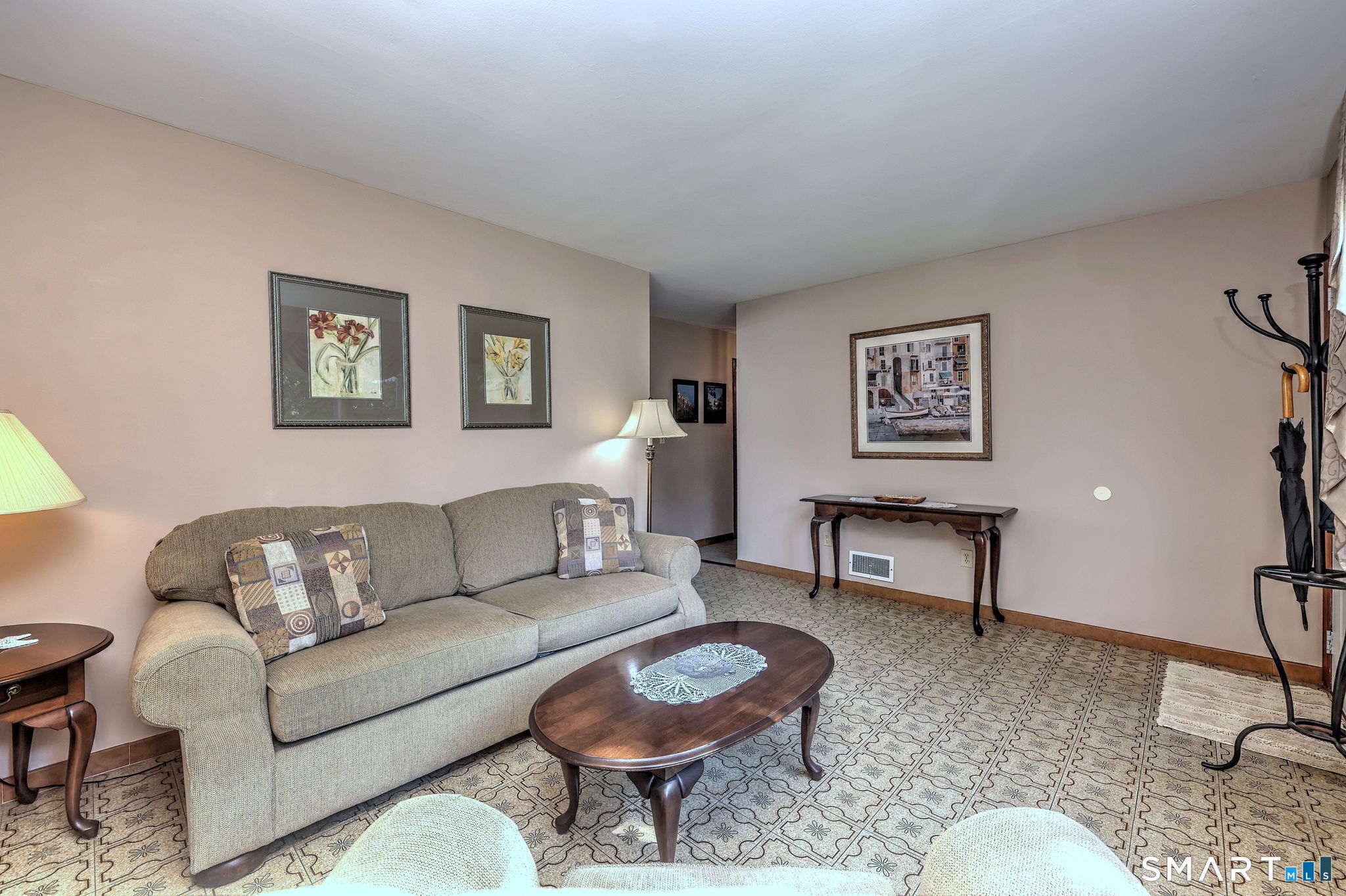 345 Coe Avenue photo 10