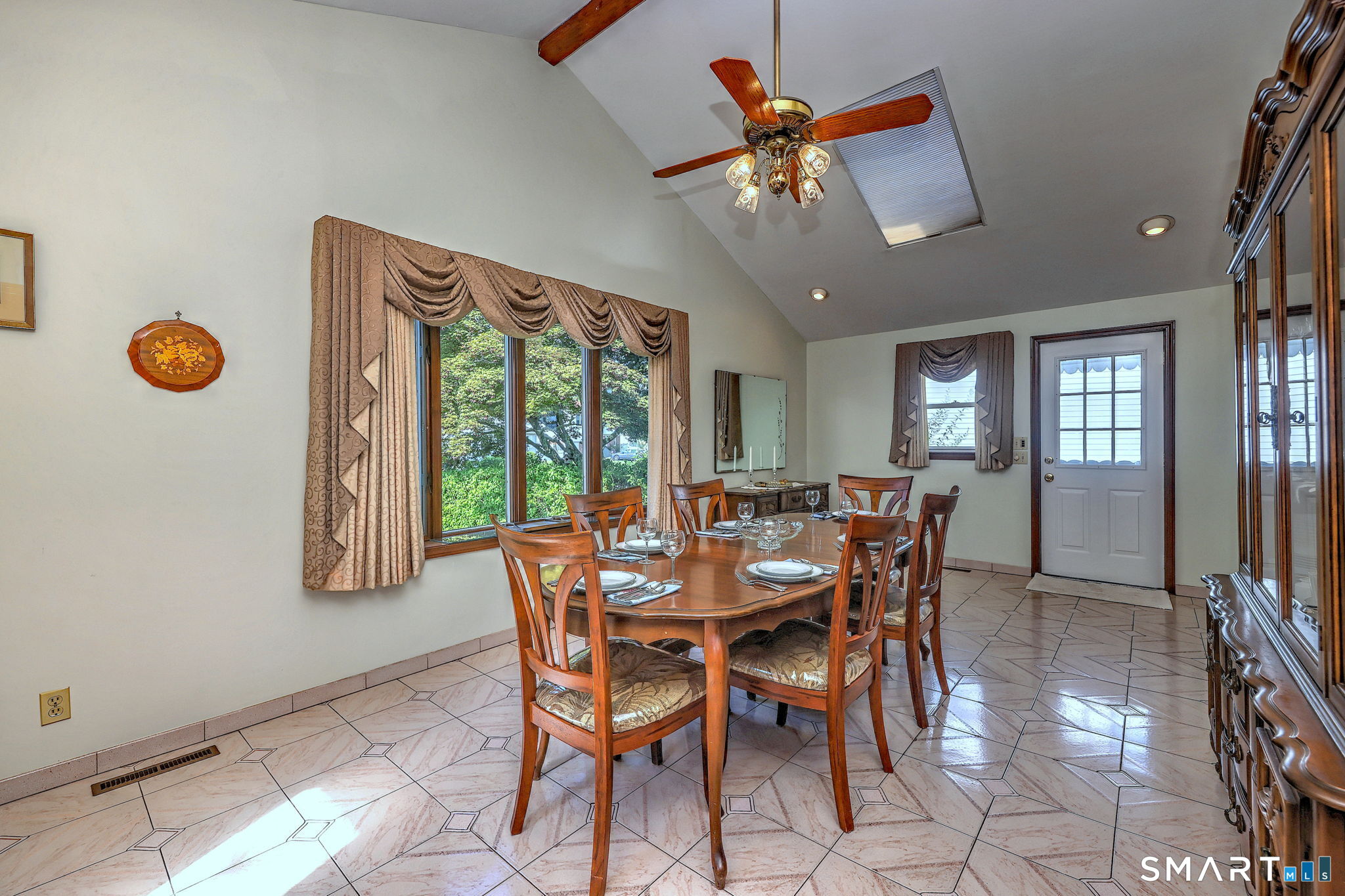 345 Coe Avenue photo 11