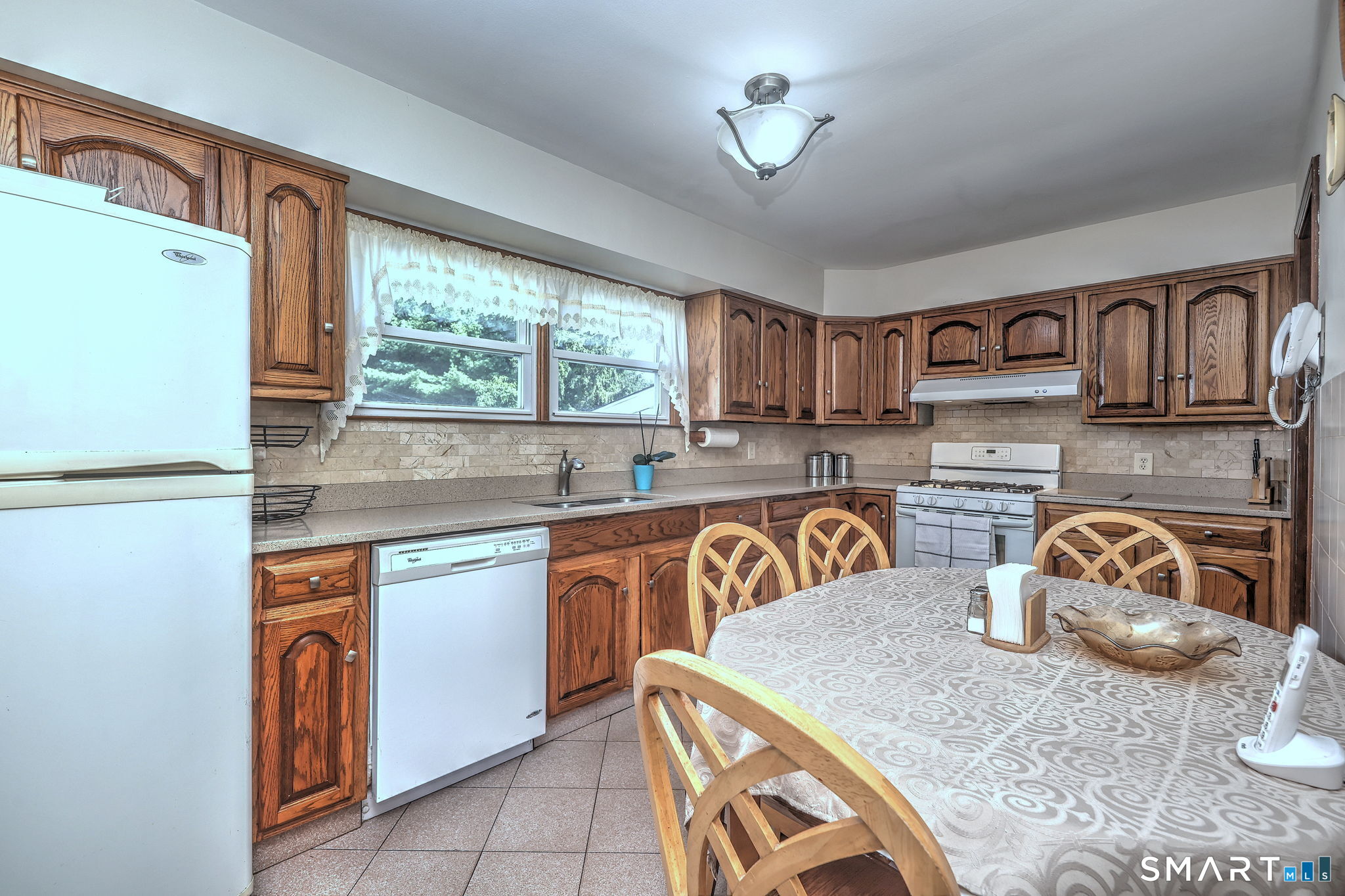 345 Coe Avenue photo 16