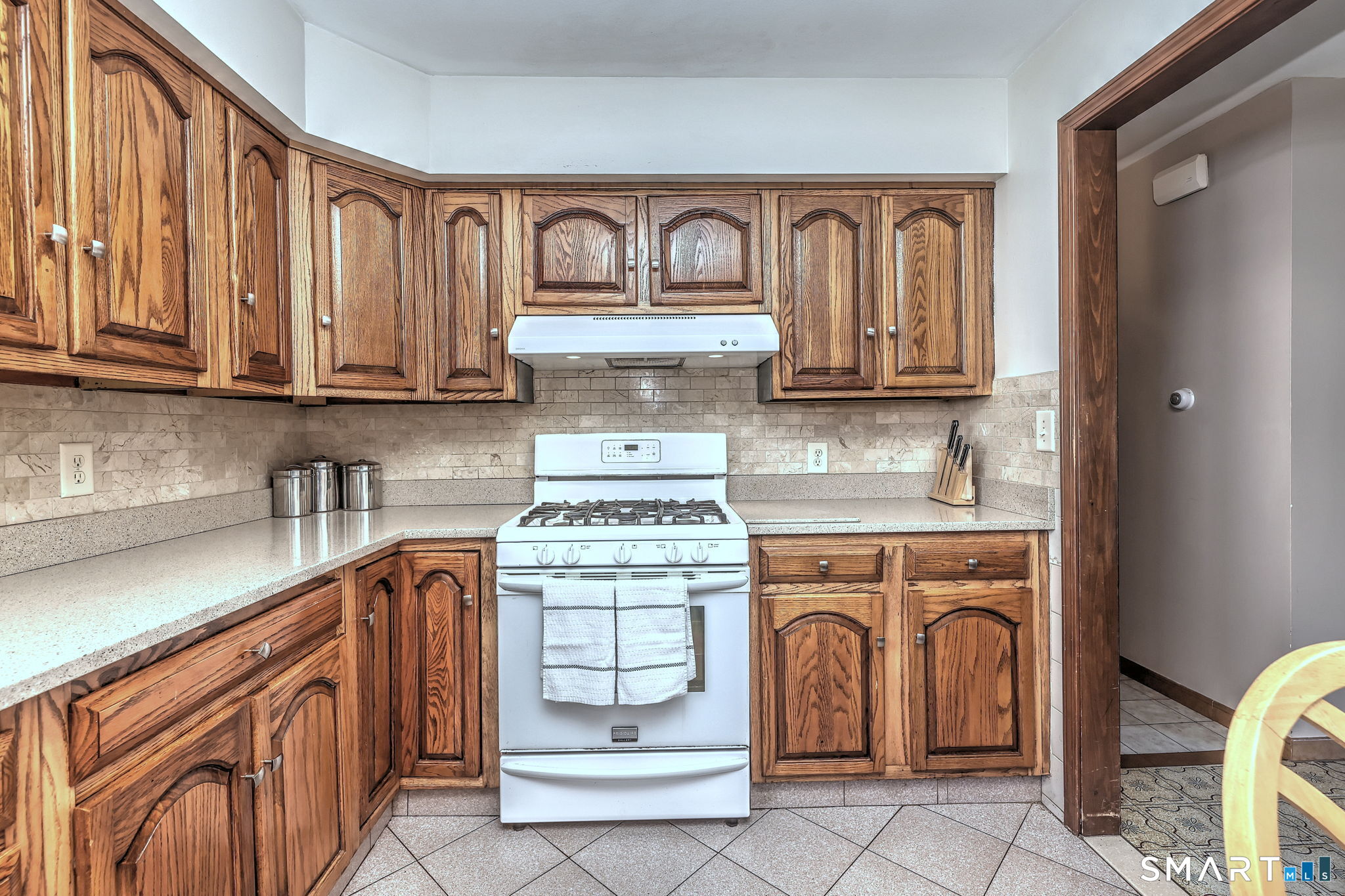 345 Coe Avenue photo 17