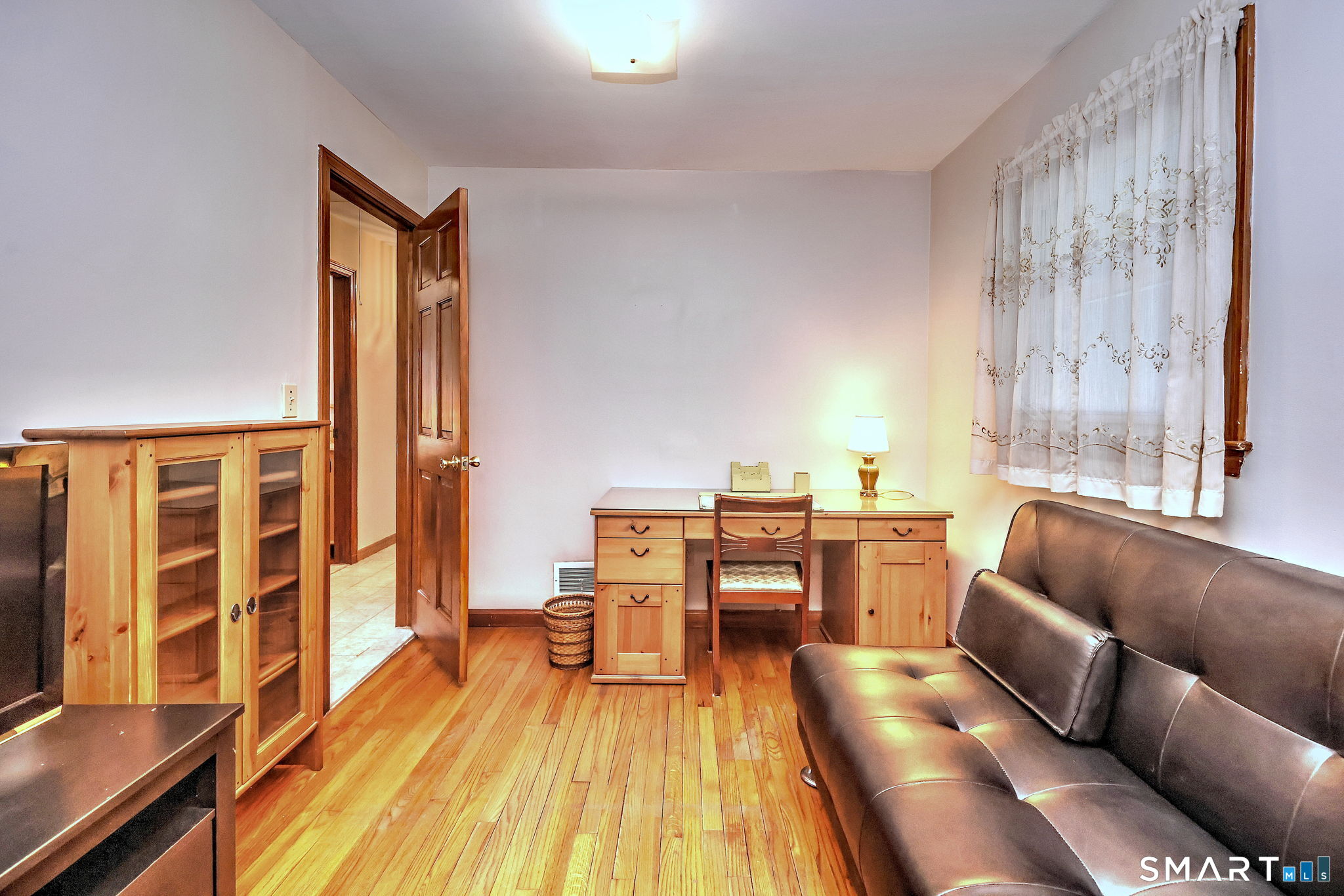 345 Coe Avenue photo 32