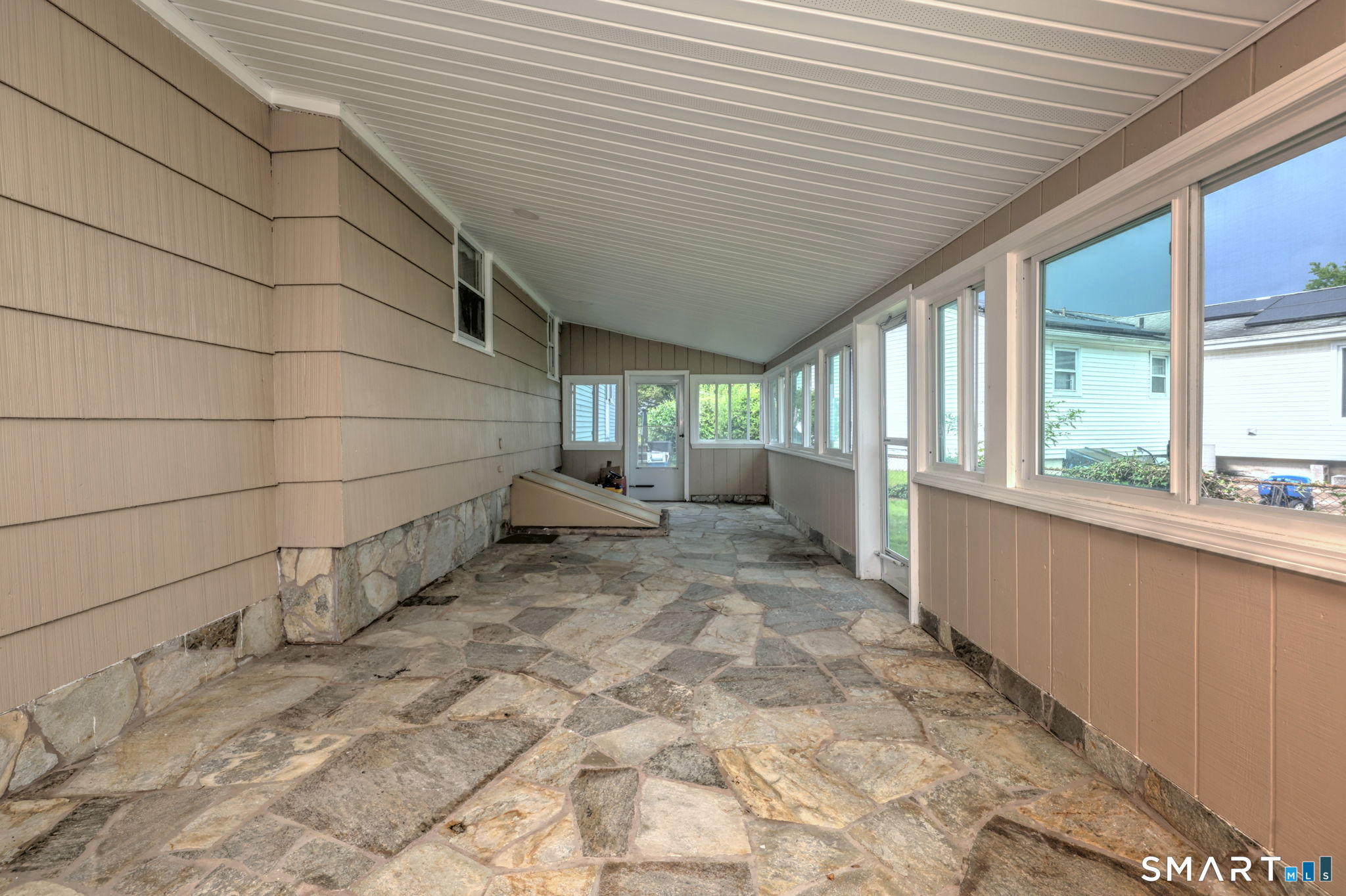 345 Coe Avenue photo 36