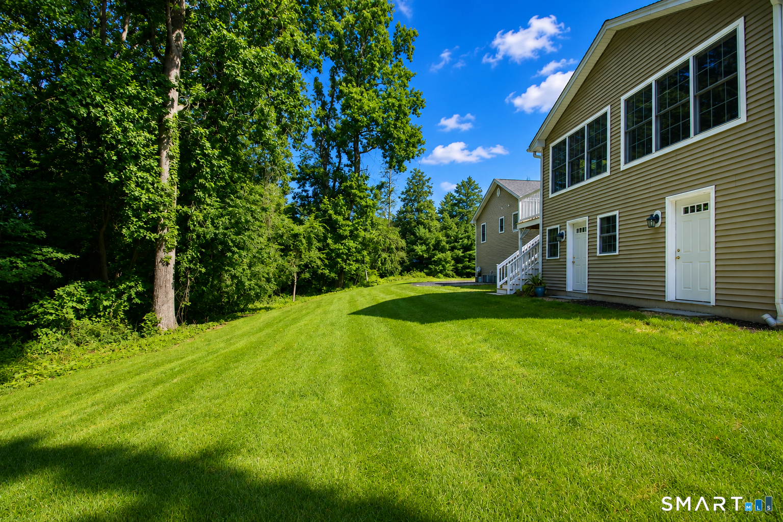 325 Manley Heights Road photo 40