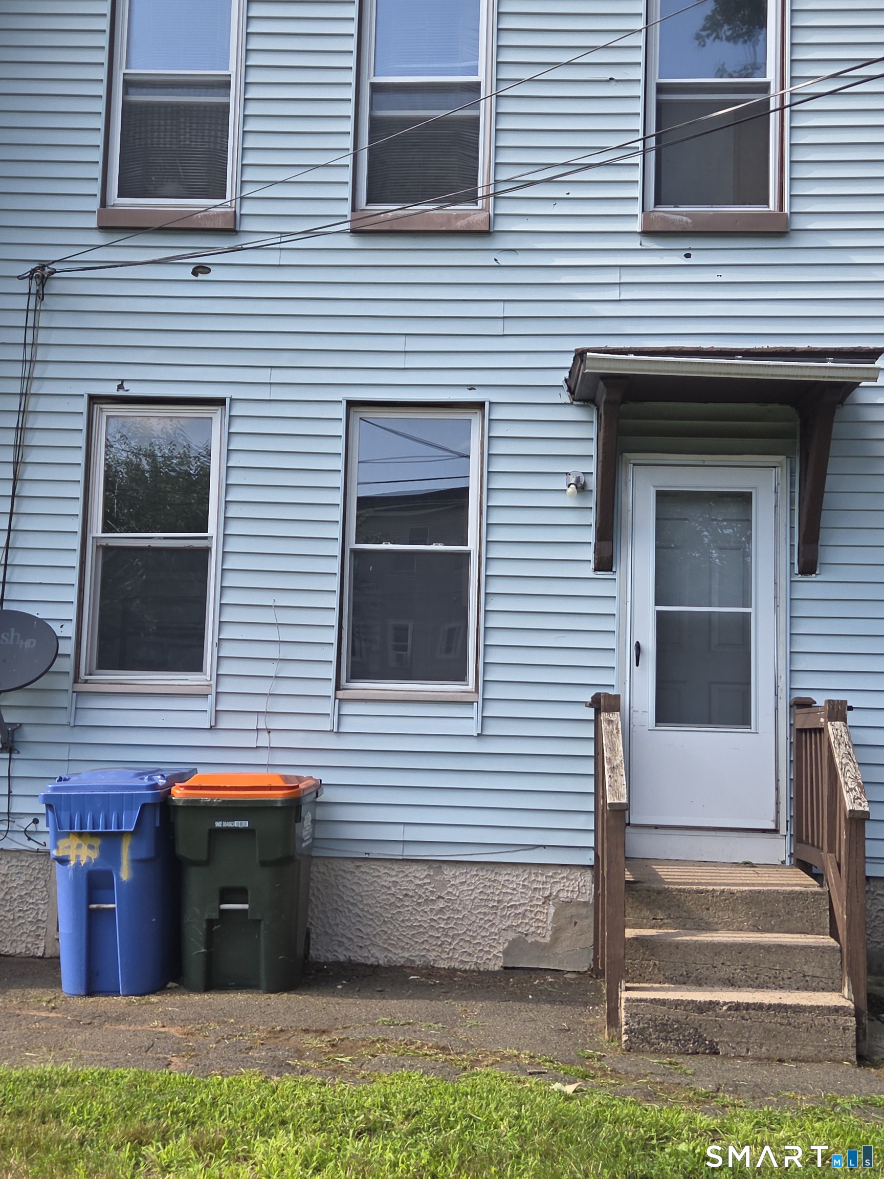 427 Center Street photo 3