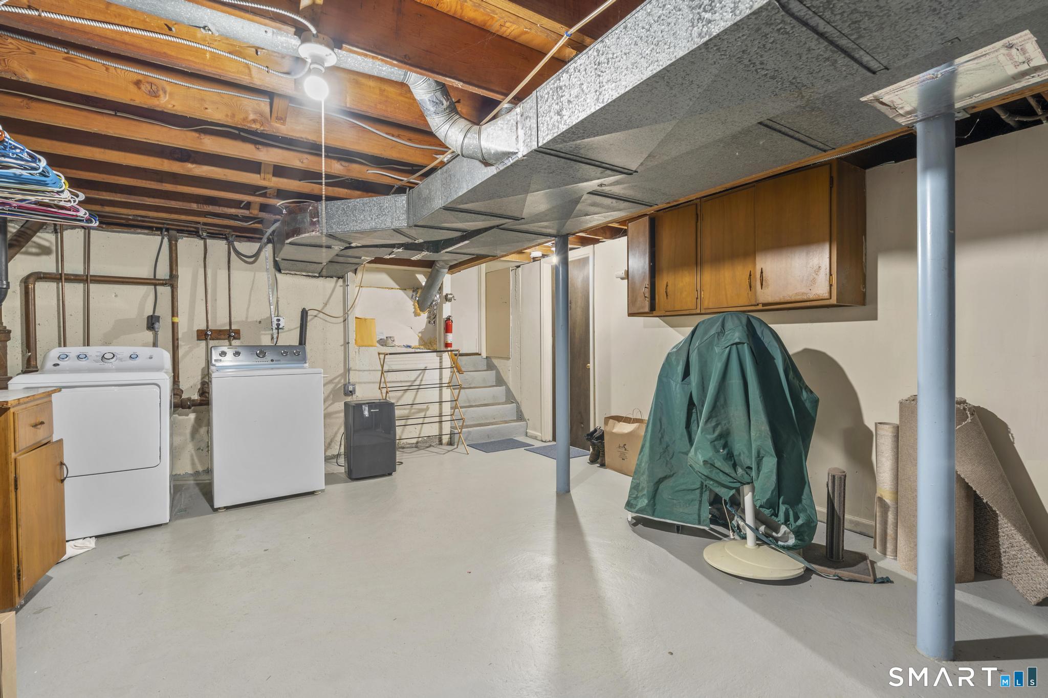 380 Overland Drive photo 28