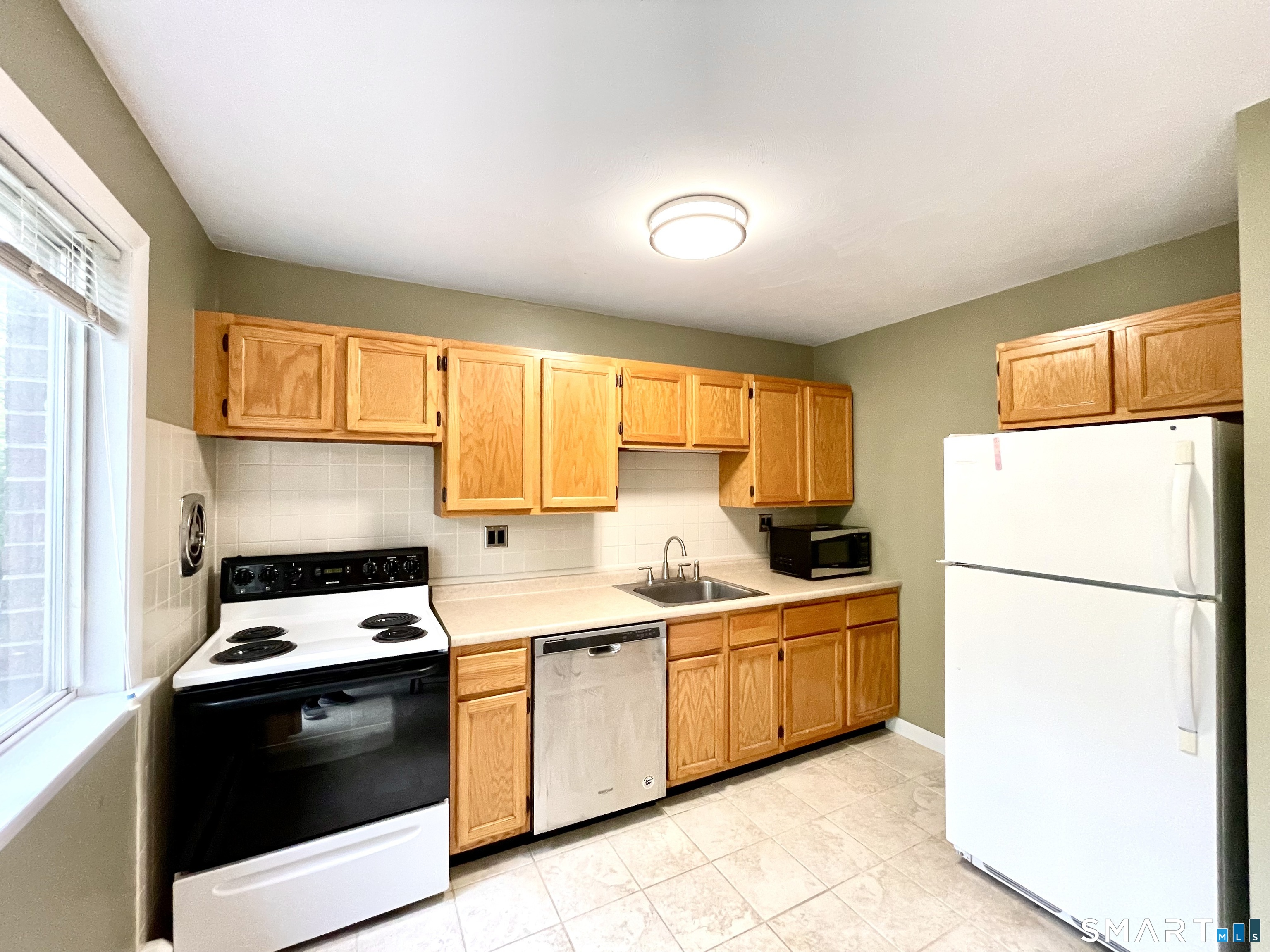 244 New Britain Avenue  Unit #1 photo 5