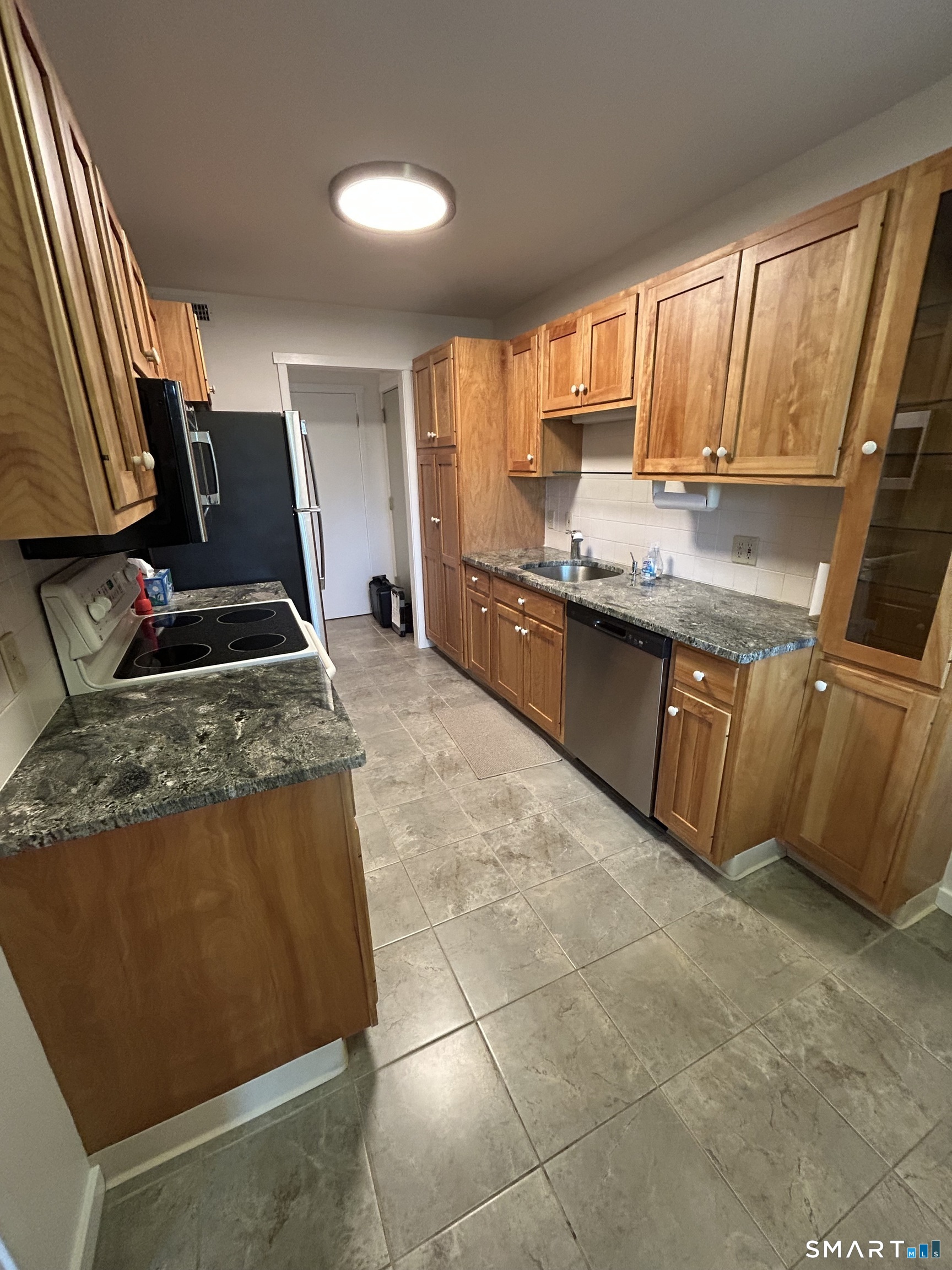 419 Heritage Village Unit #B photo 23