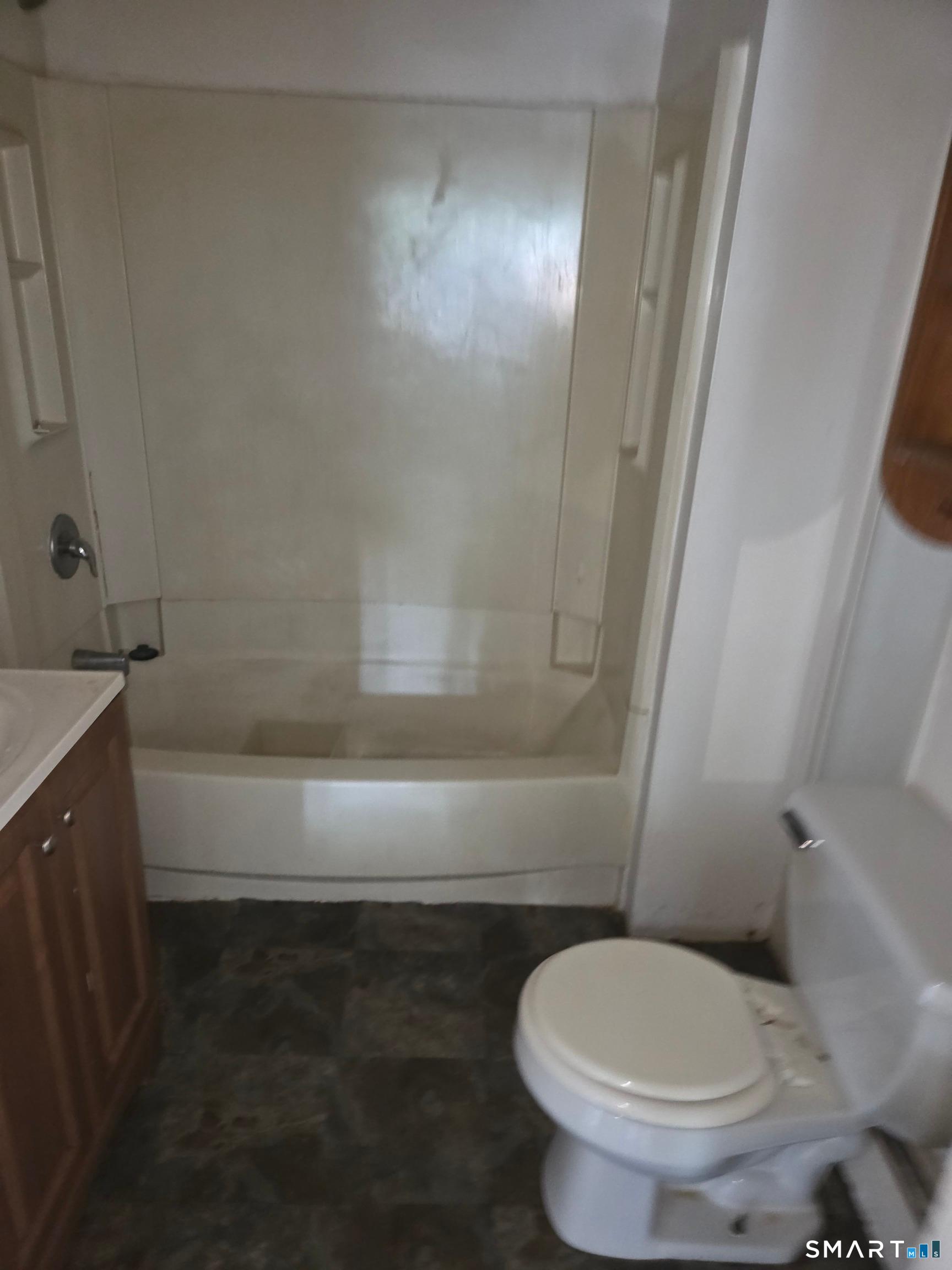 427 Center Street photo 20