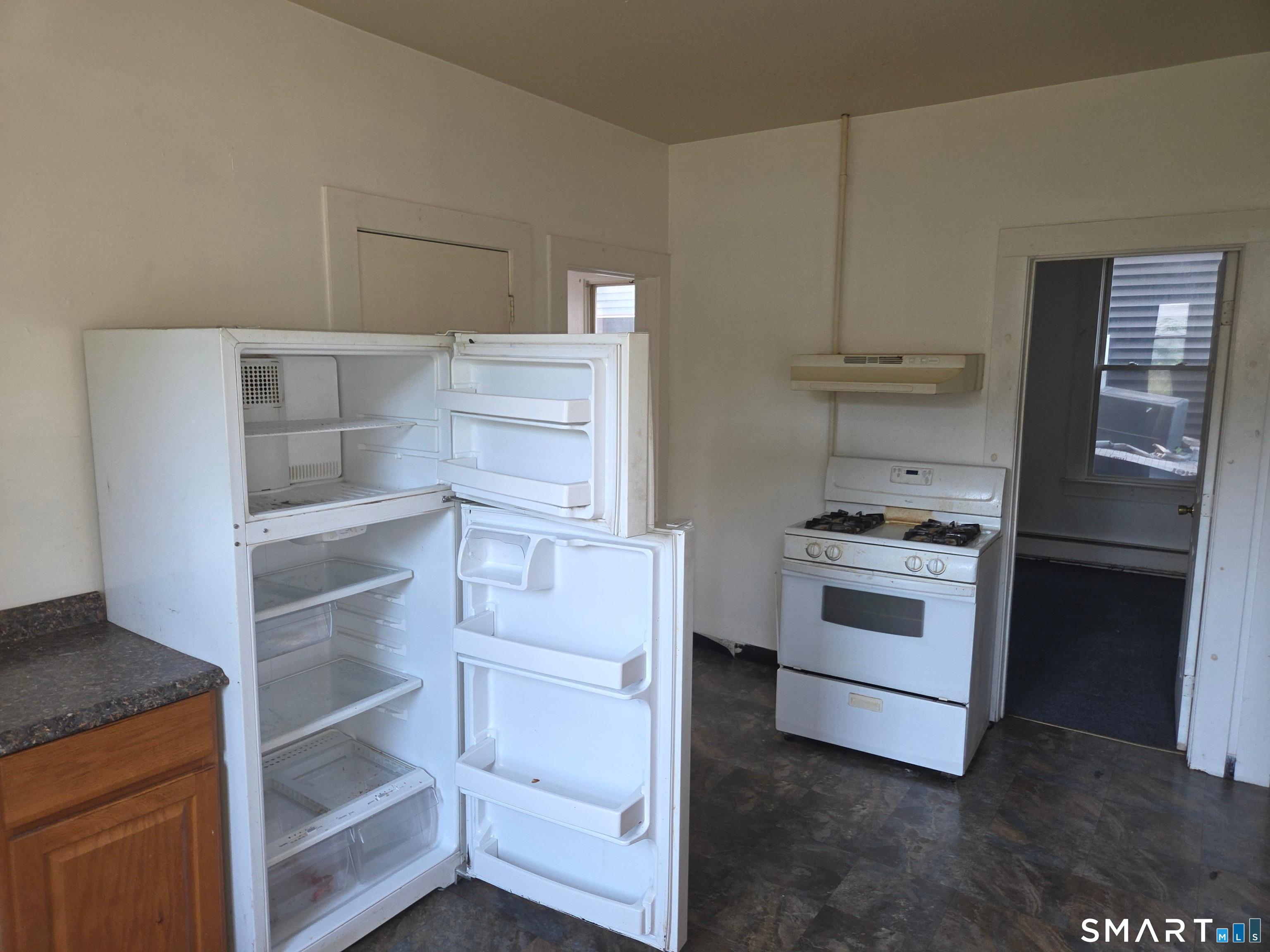 427 Center Street photo 14