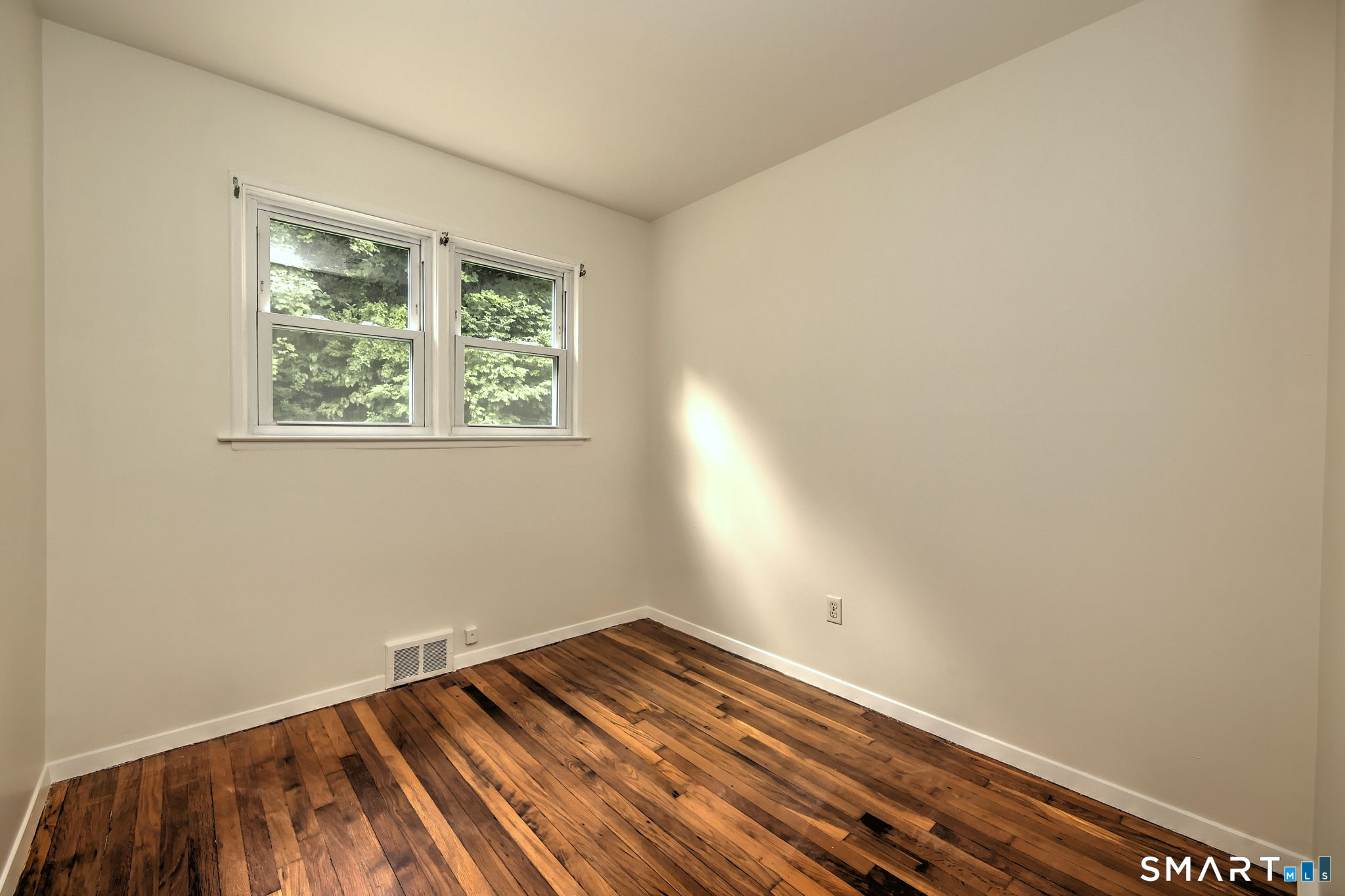 49 Brookdale Road photo 22