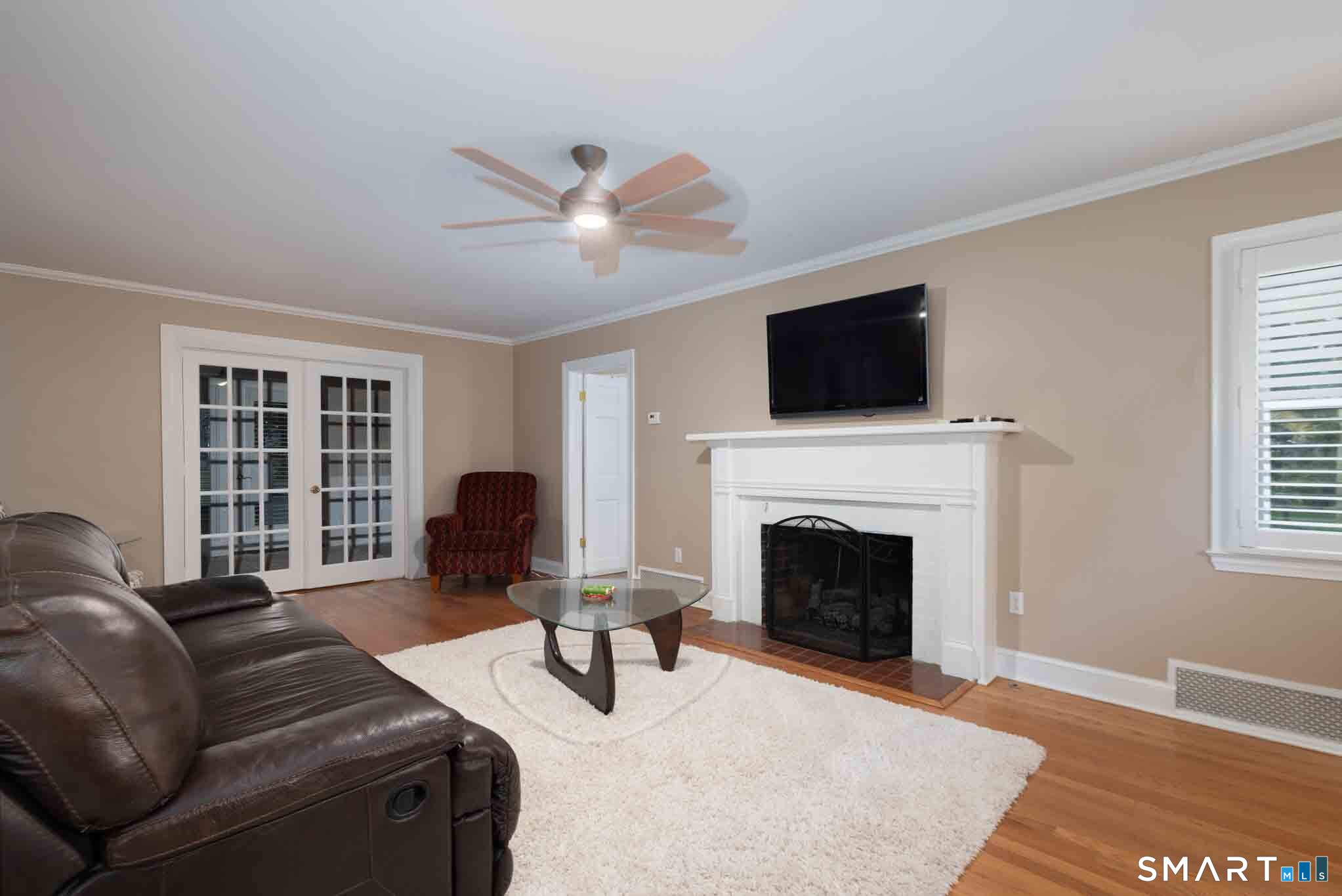 140 Round Hill Road photo 11
