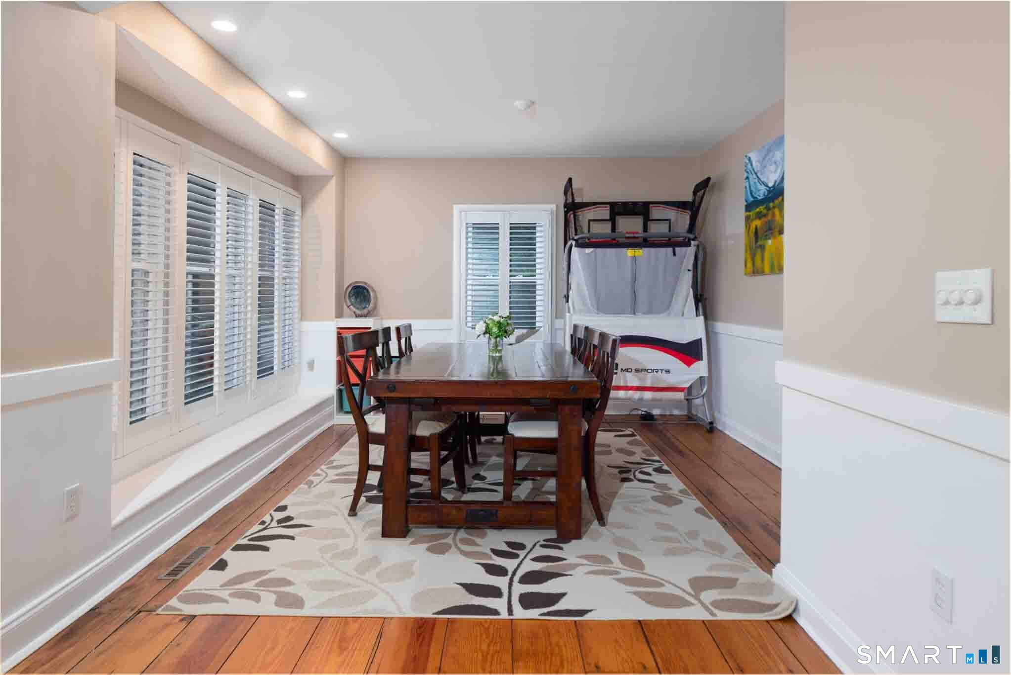 140 Round Hill Road photo 12