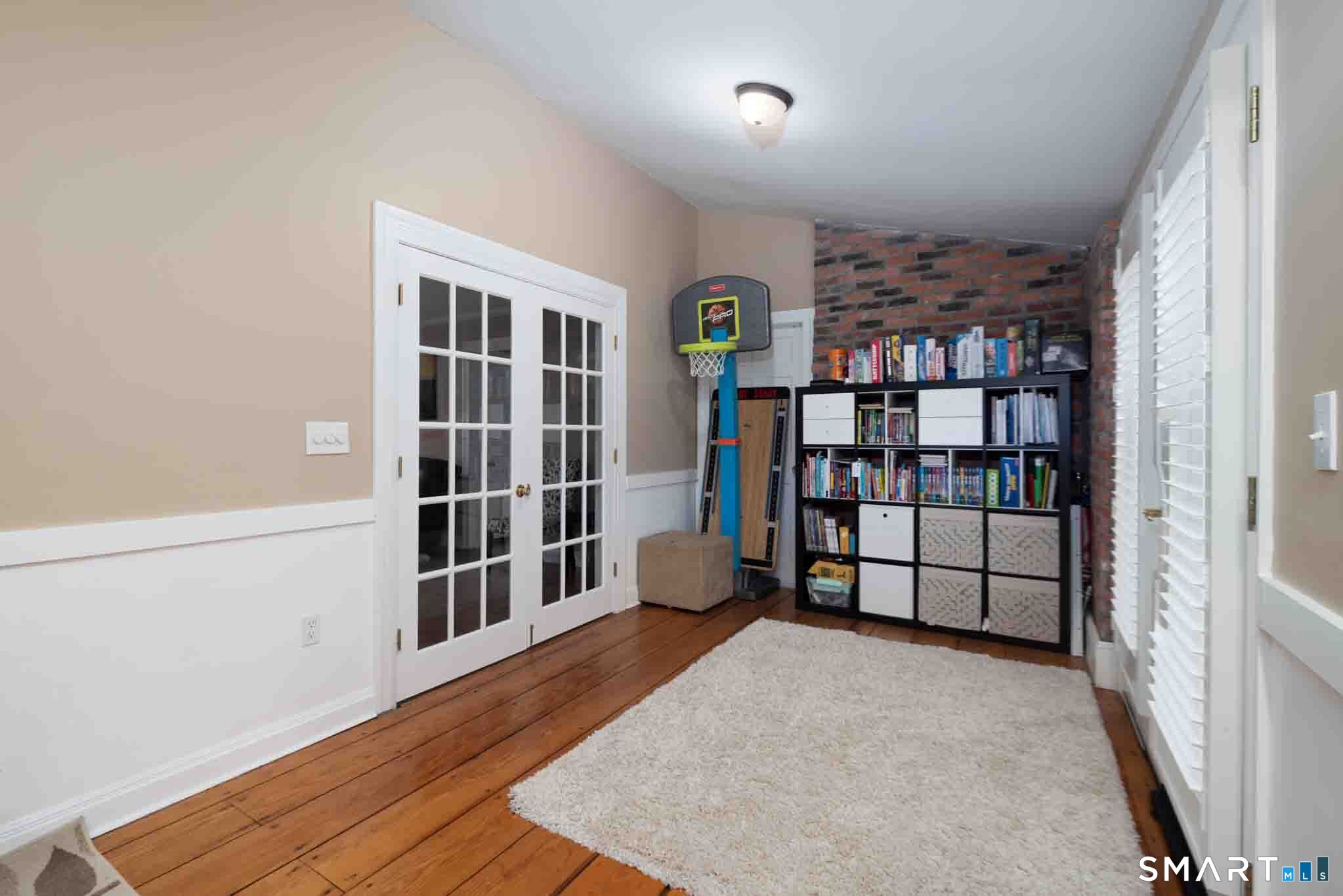 140 Round Hill Road photo 14