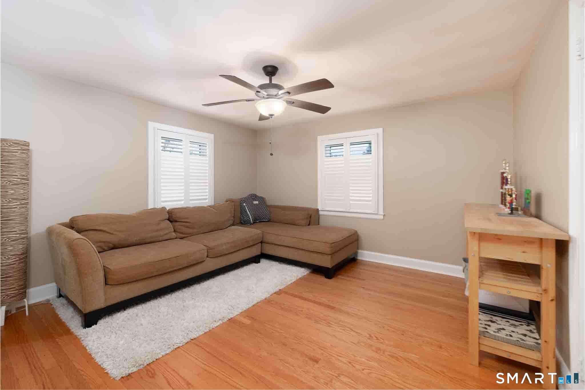 140 Round Hill Road photo 30