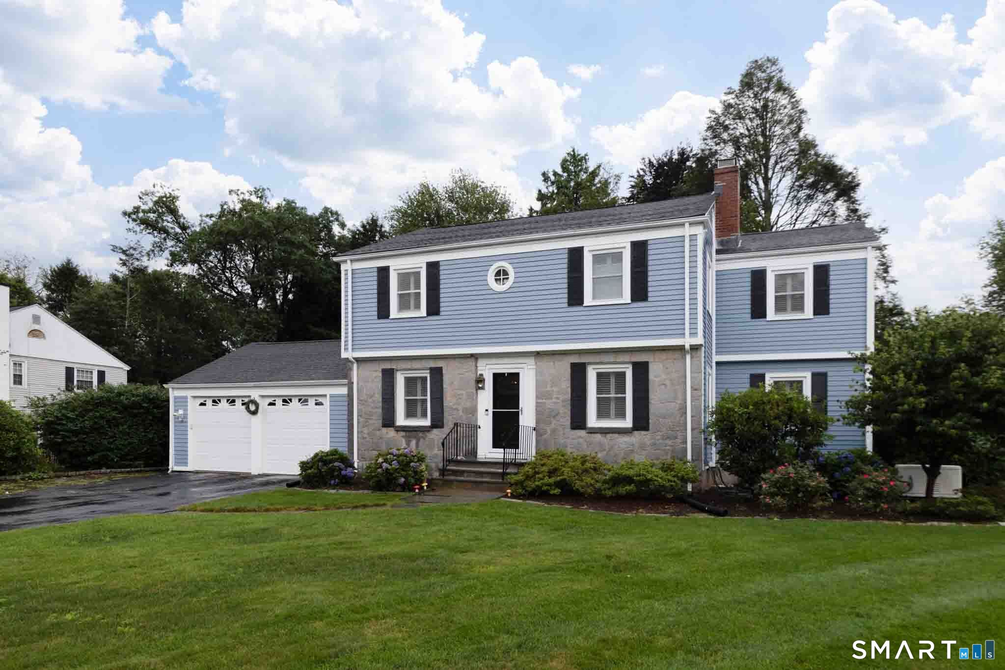 140 Round Hill Road photo 33