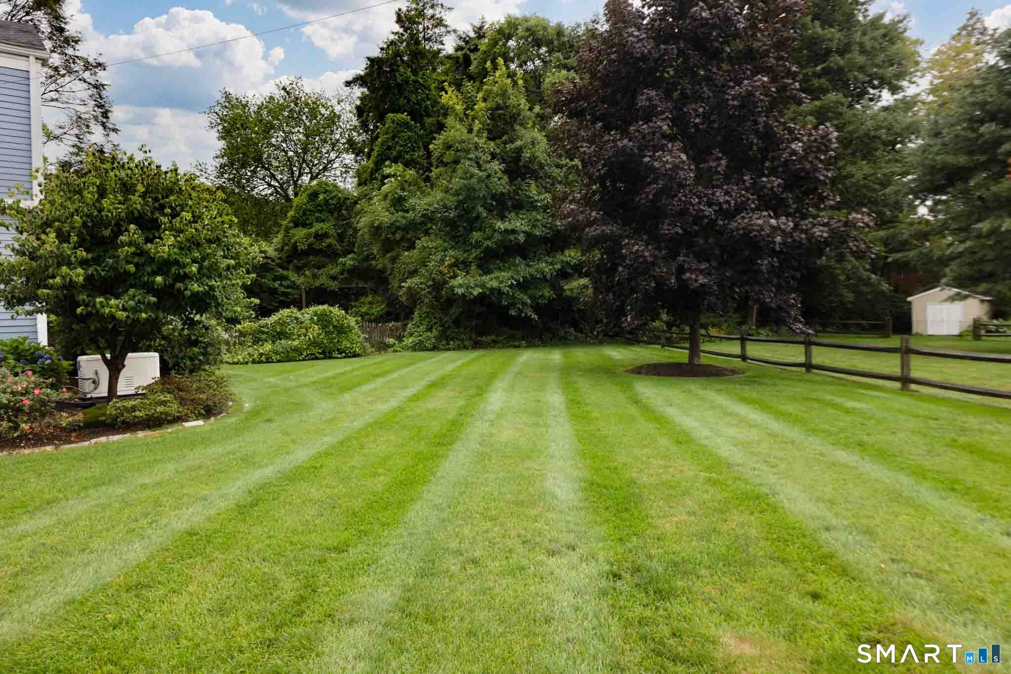 140 Round Hill Road photo 38