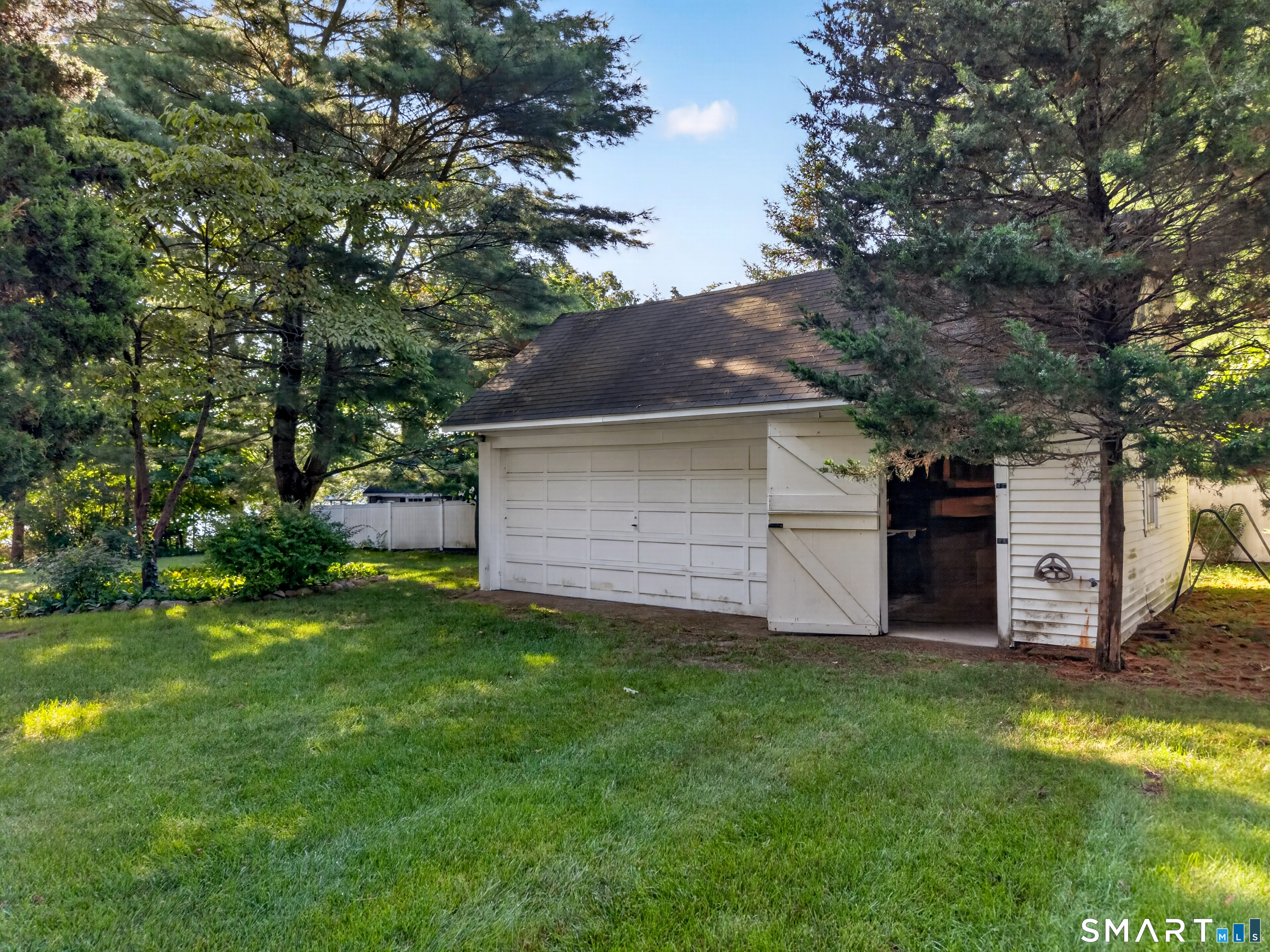 7 Shawandassee Road photo 31