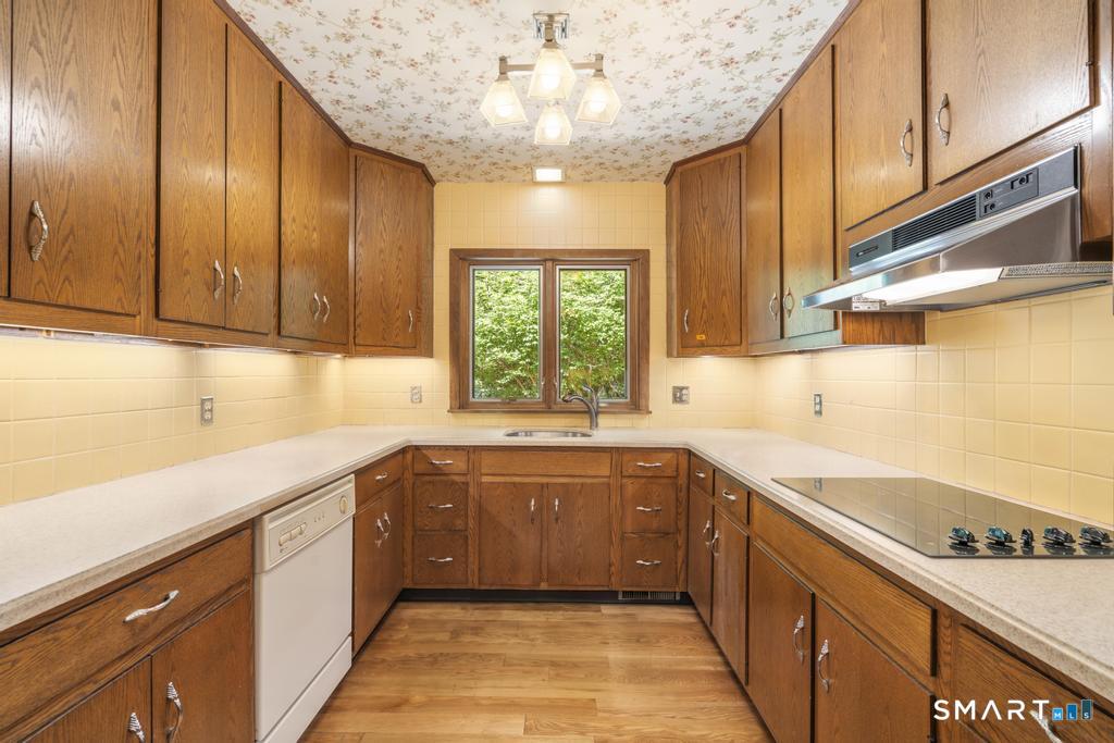 512 Belden Hill Road photo 18