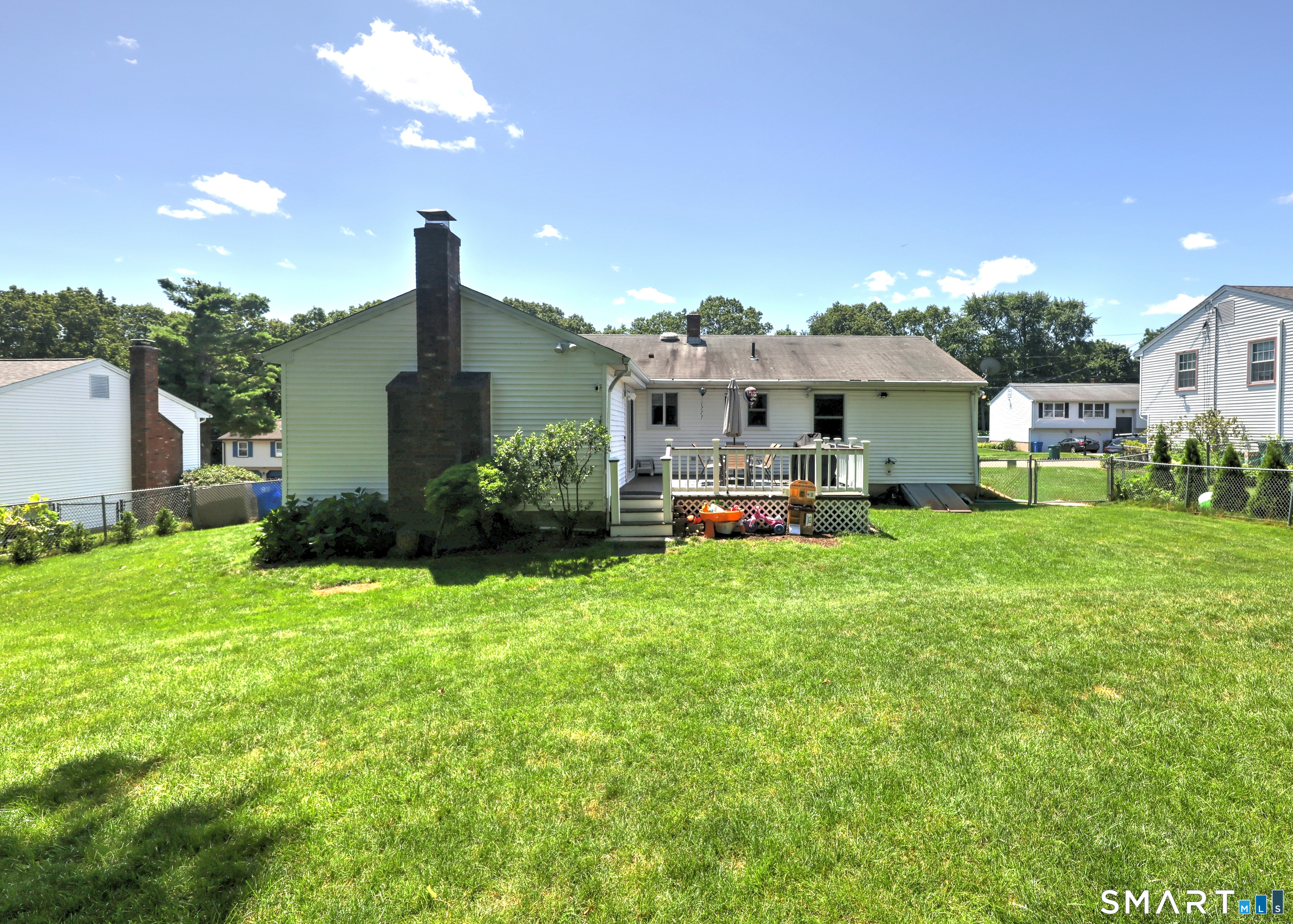 29th image of 160 Tanglewood Dr, Hamden, CT 06518 | MLS# 24195732