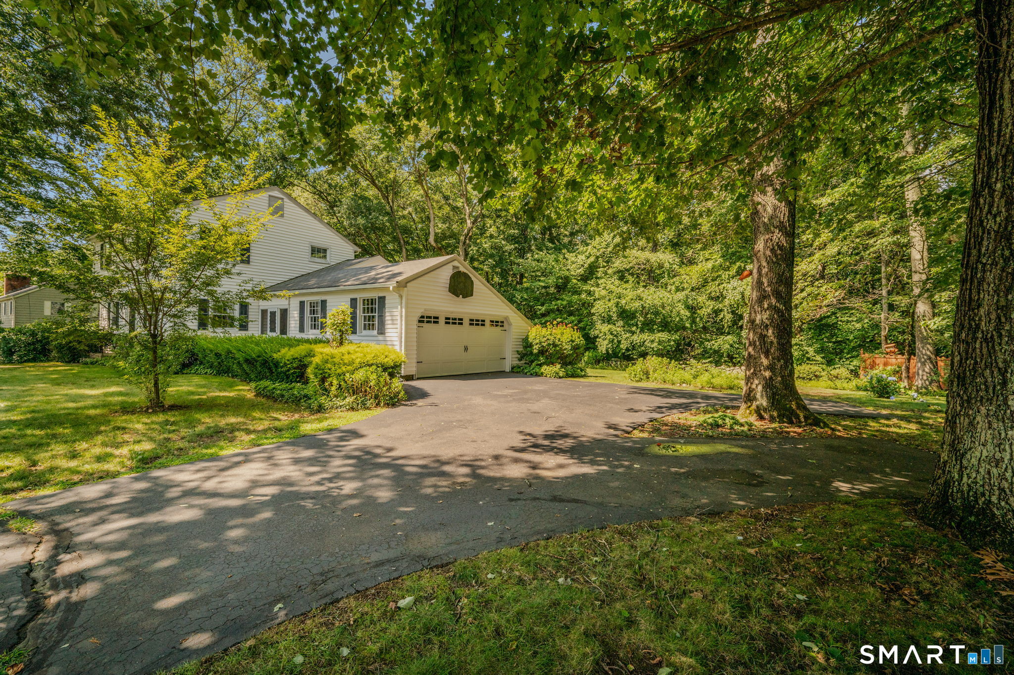 15 Monticello Drive photo 32