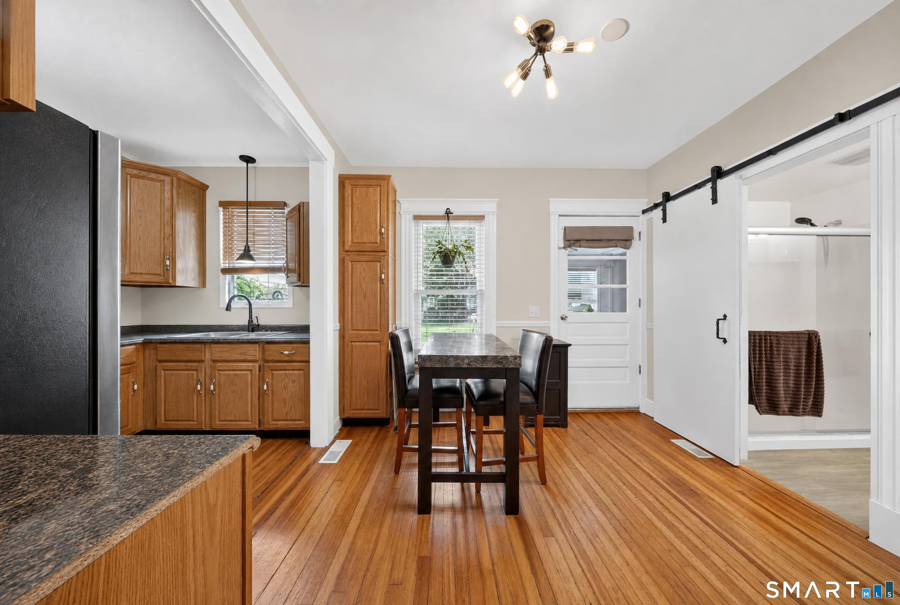 463 Washington Avenue photo 6