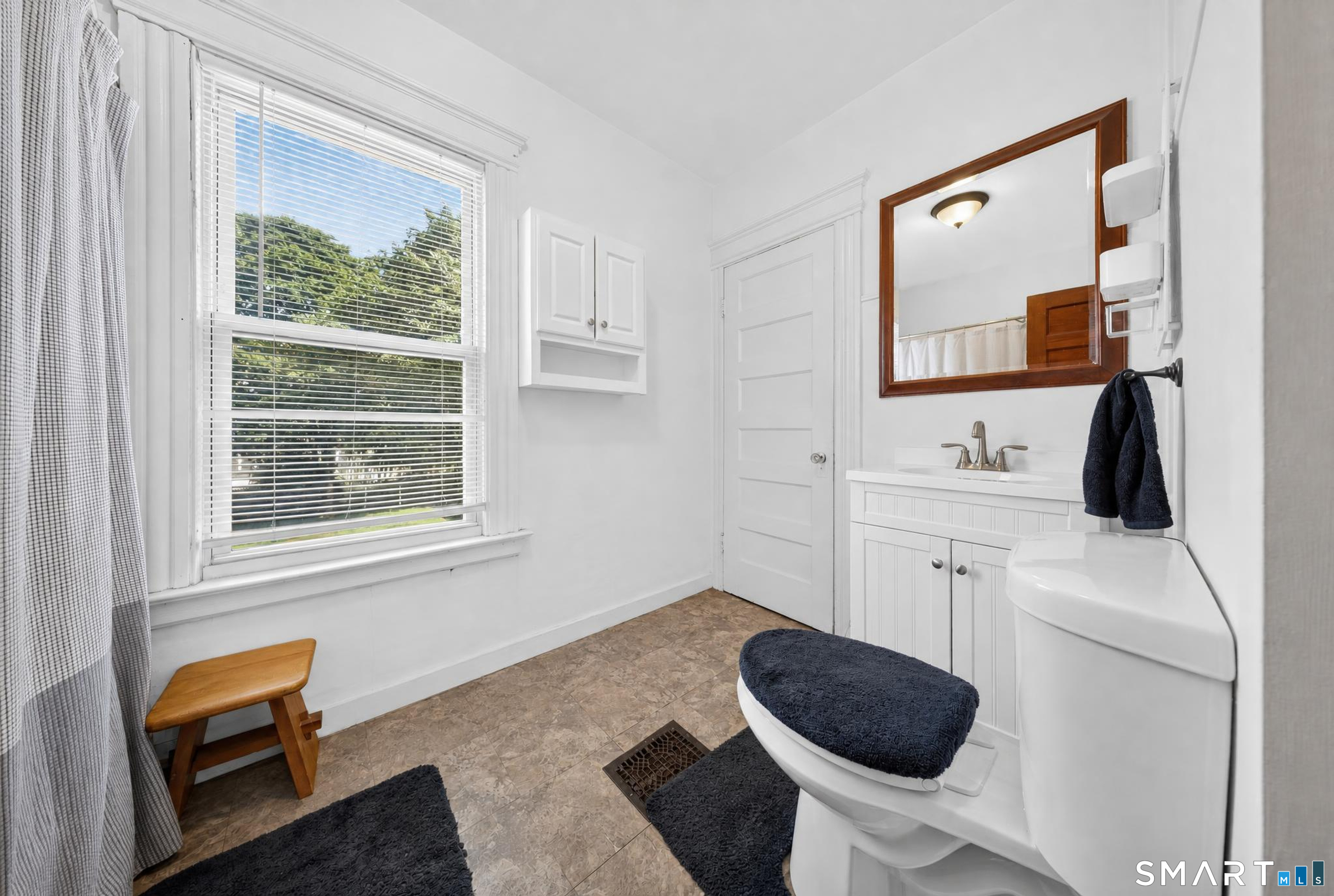 463 Washington Avenue photo 24