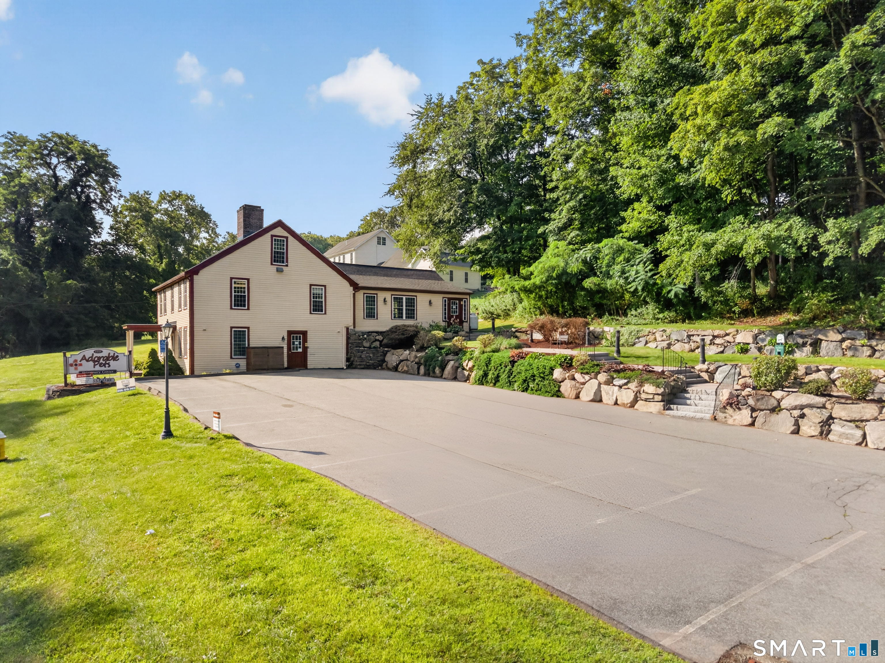 1721 Saybrook Road photo 4