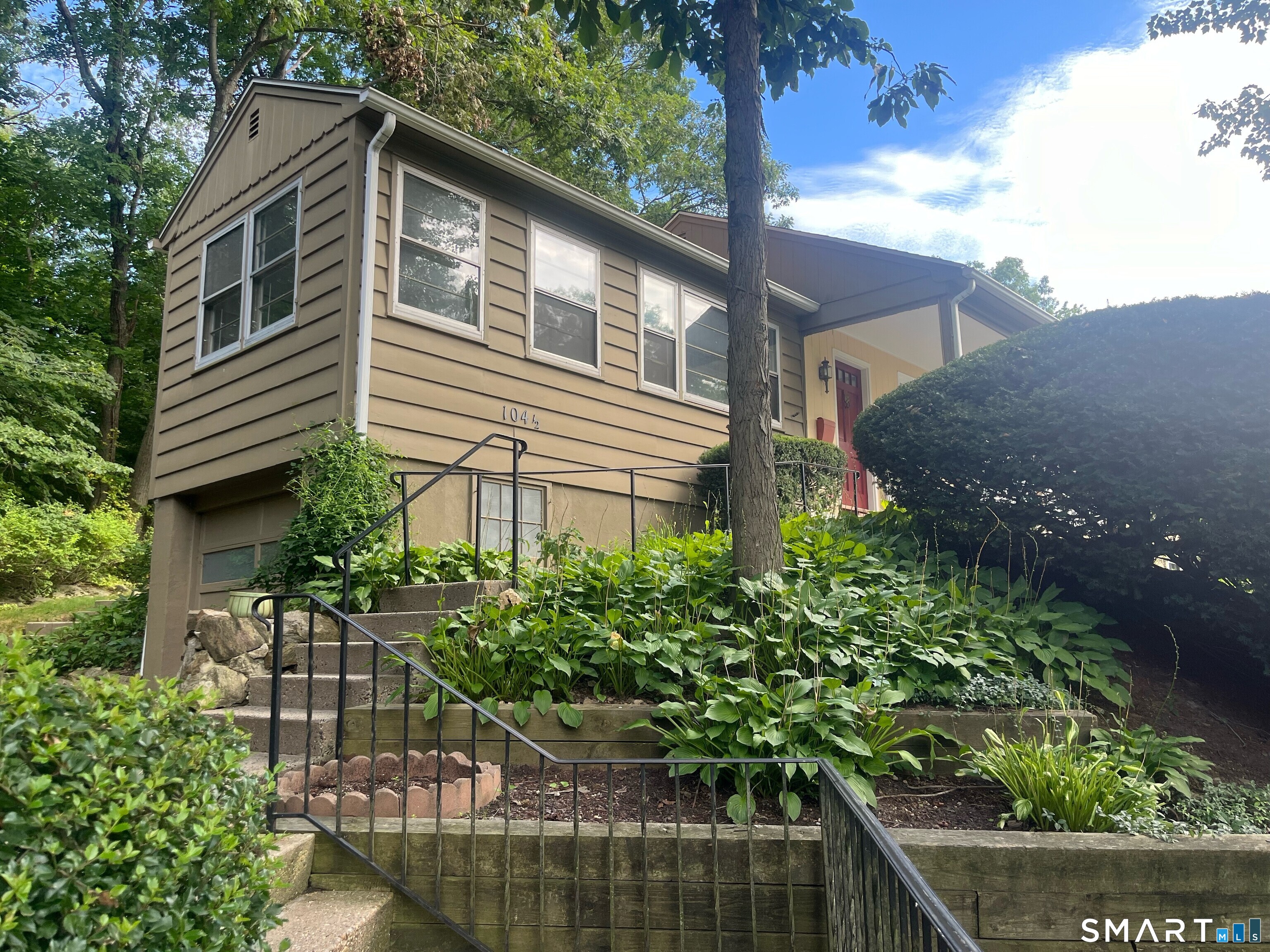 104 1/2 Ledgebrook Drive, Norwalk, Connecticut photo 1