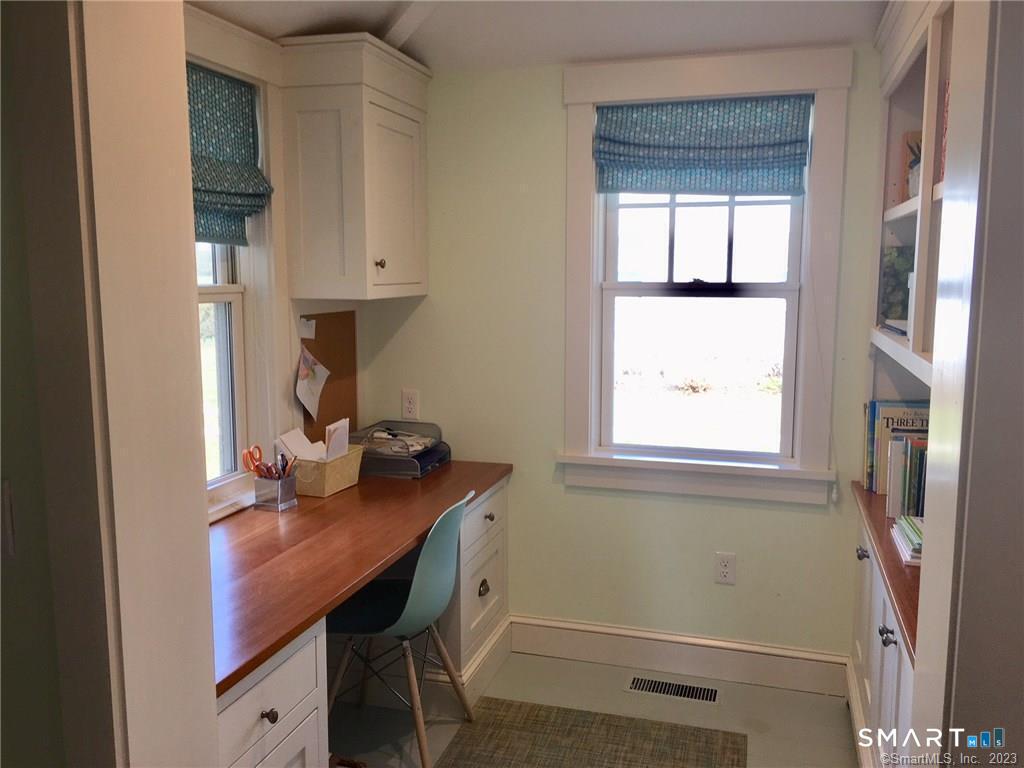 33 Ridgewood Avenue photo 14